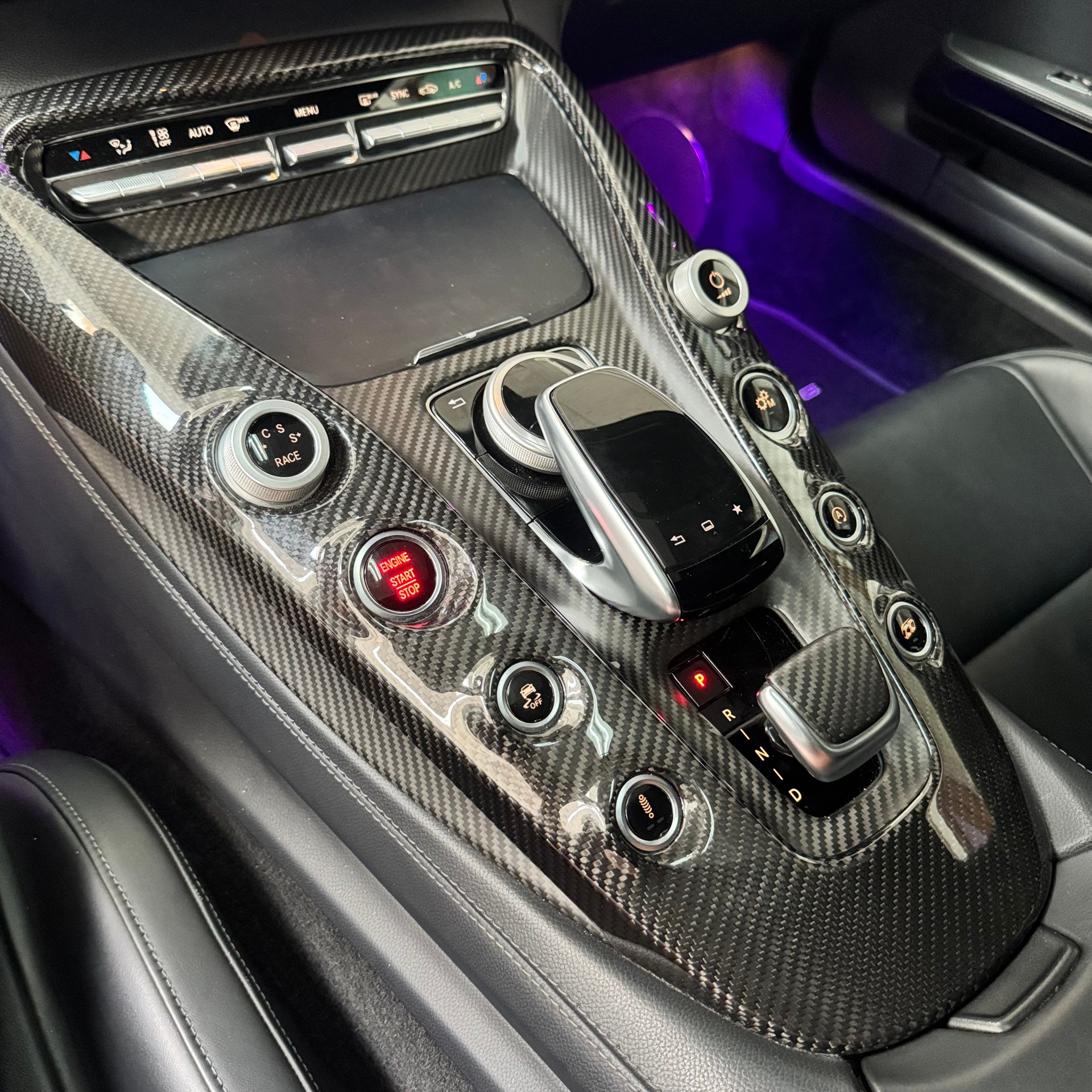 MERCEDES-BENZ AMG GT S Speedshift DCT-image-11
