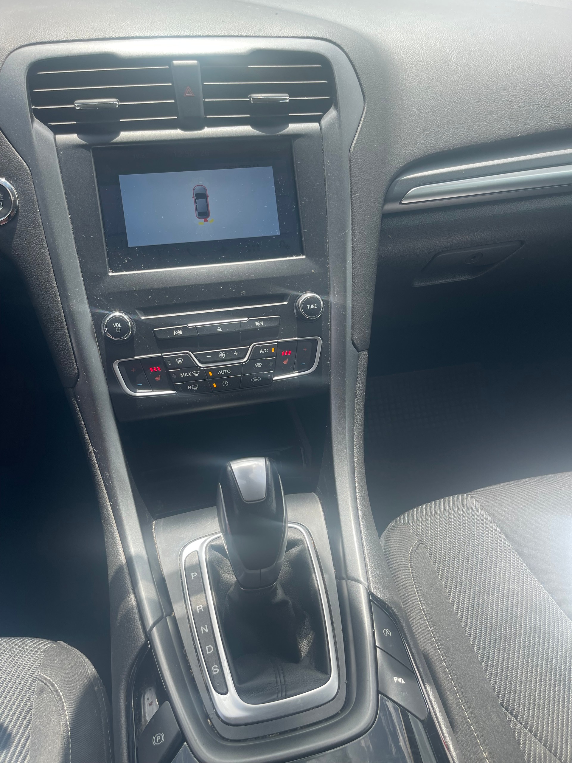 FORD Mondeo 2.0 TDCi ST-Line PowerShift-image-10