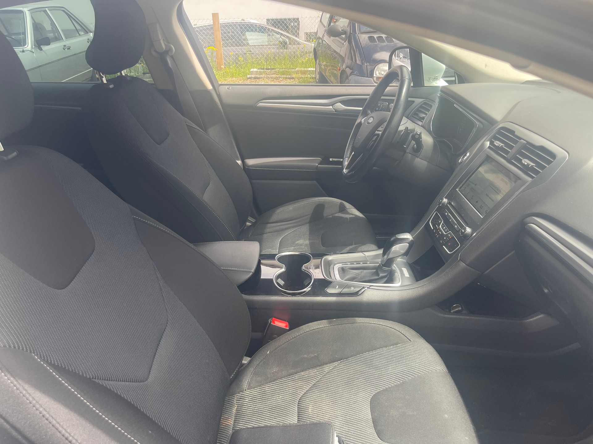 FORD Mondeo 2.0 TDCi ST-Line PowerShift-image-8