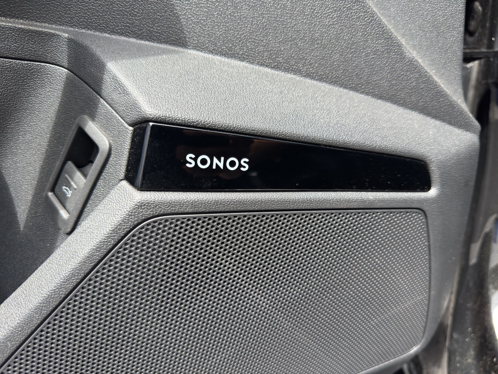 AUDI RS3 Sportback 2.5 TSI quattro S-tronic-image-15