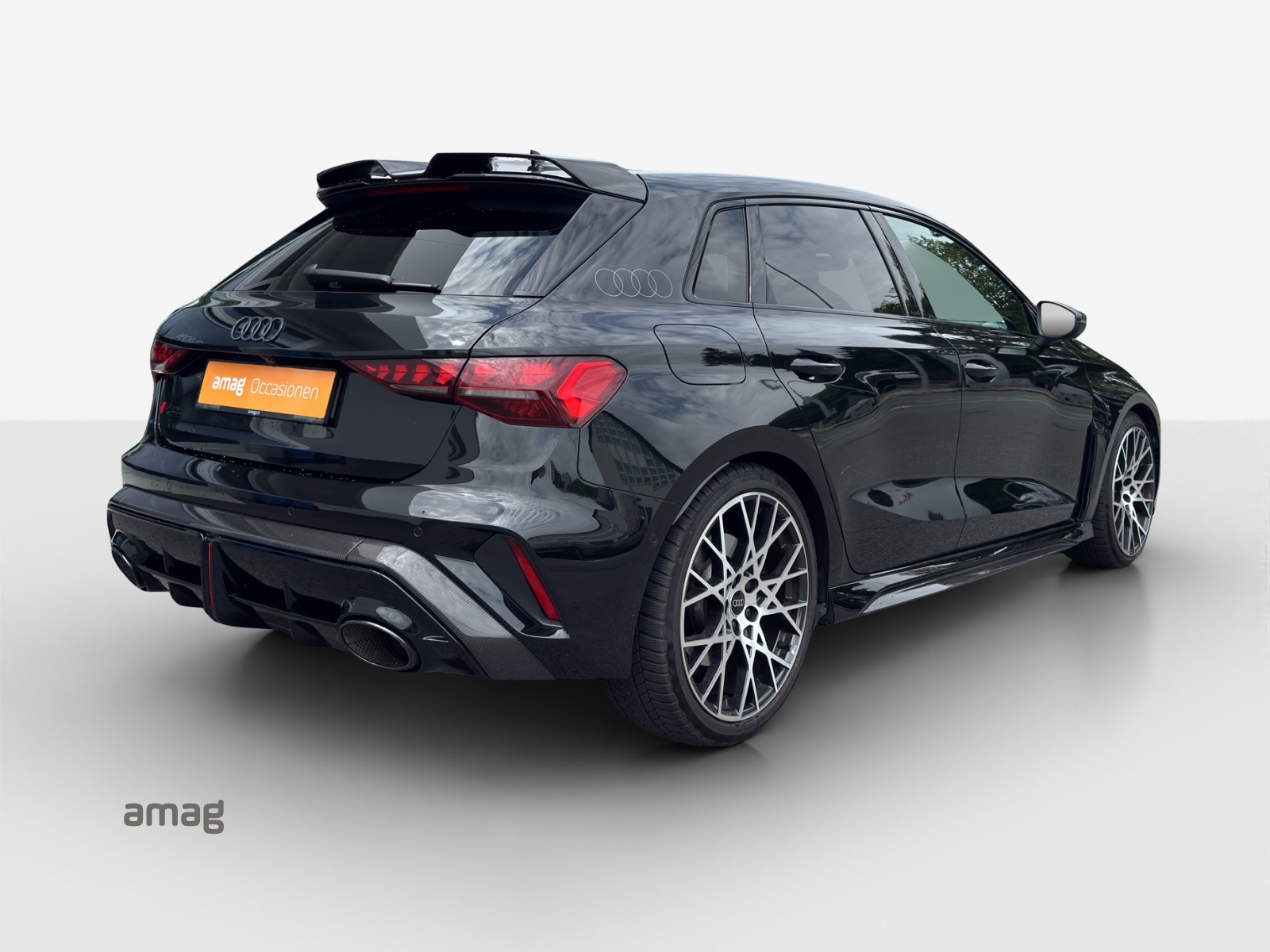AUDI RS3 Sportback 2.5 TSI quattro S-tronic-image-4