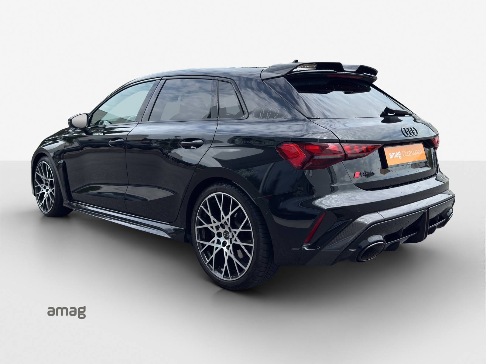 AUDI RS3 Sportback 2.5 TSI quattro S-tronic-image-2