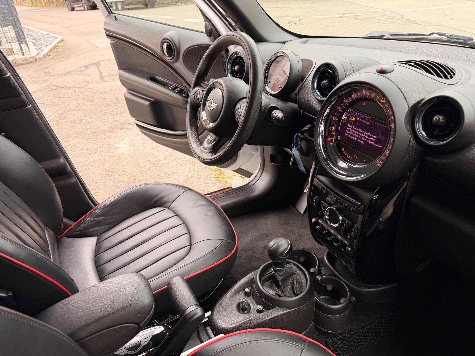 MINI Countryman John Cooper Works ALL4 Steptronic-image-12