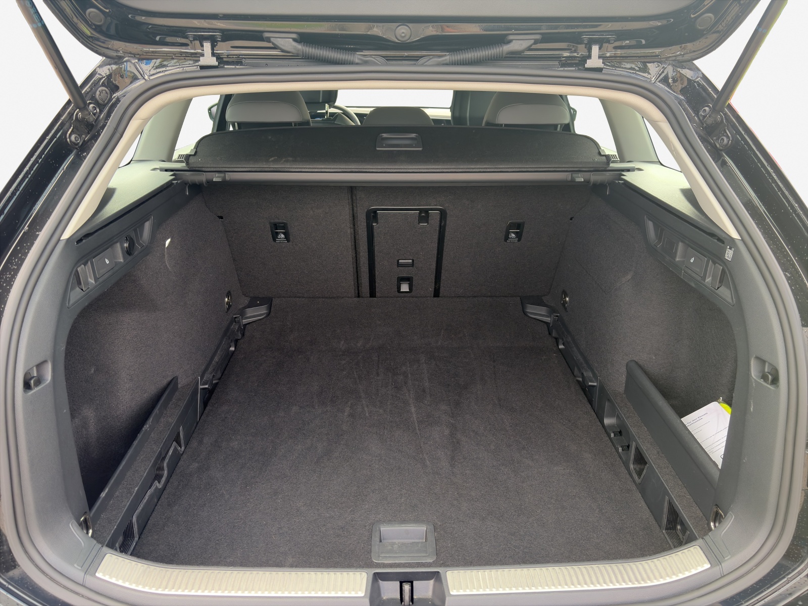 VW Passat Variant 2.0 TDI evo Business DSG-image-12