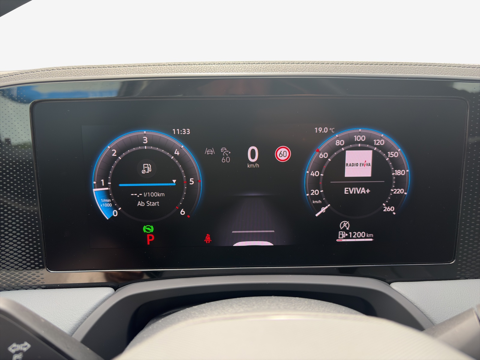 VW Passat Variant 2.0 TDI evo Business DSG-image-13