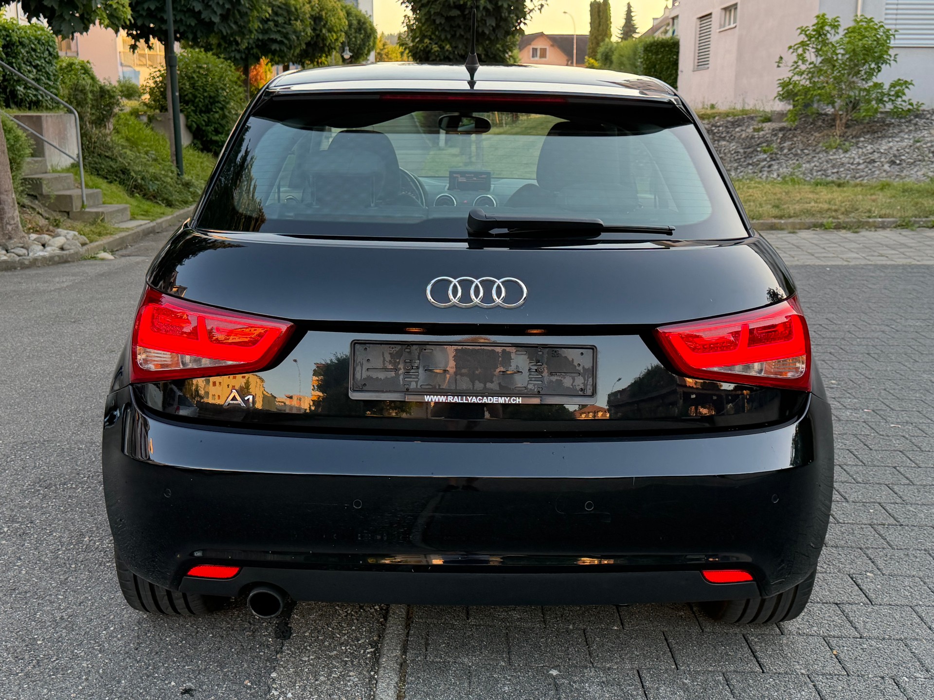 AUDI A1 1.2 TFSI Attraction-image-6