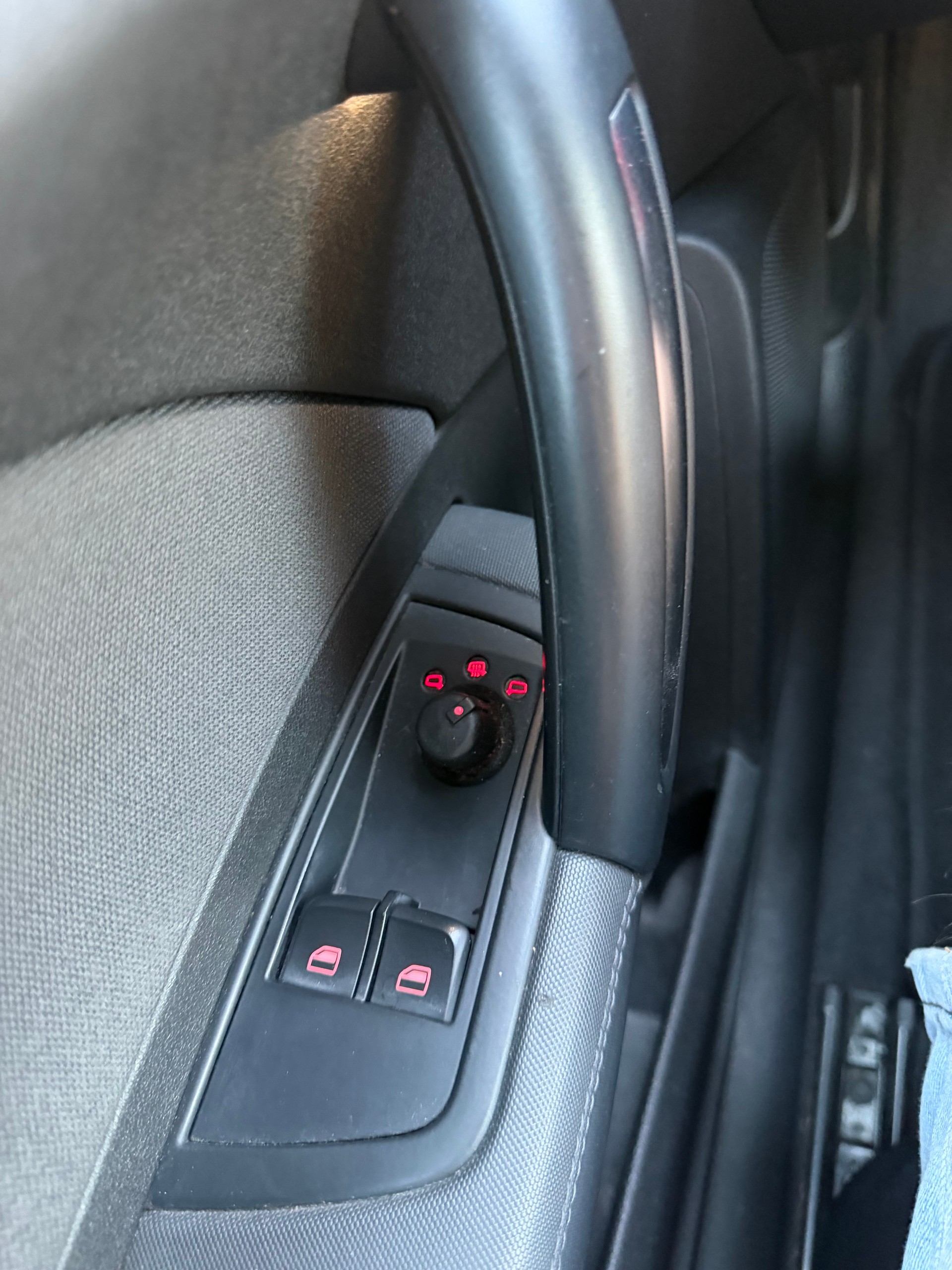 AUDI A1 1.2 TFSI Attraction-image-13