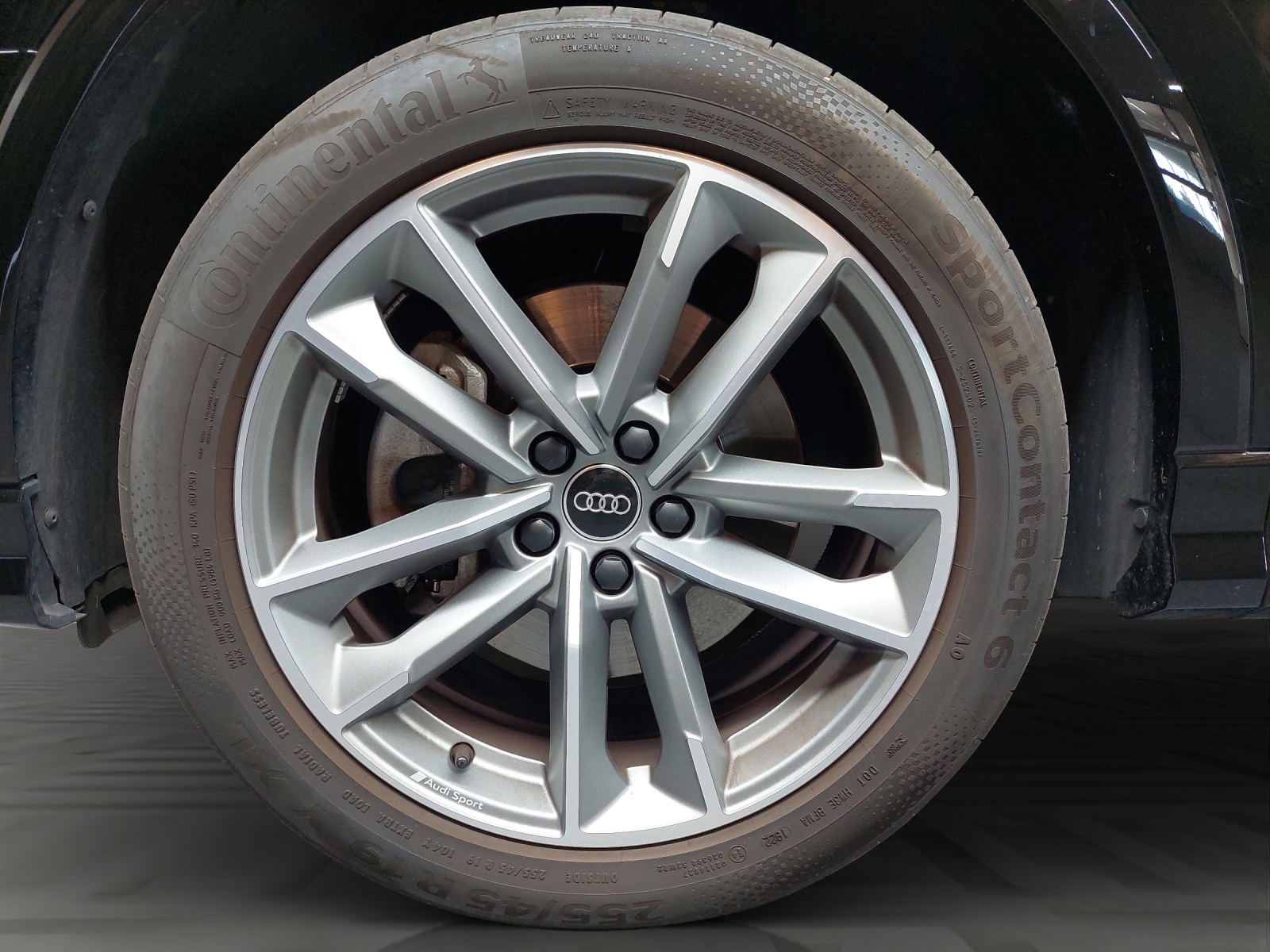 AUDI Q3 45 TFSI e S line S-tronic-image-12