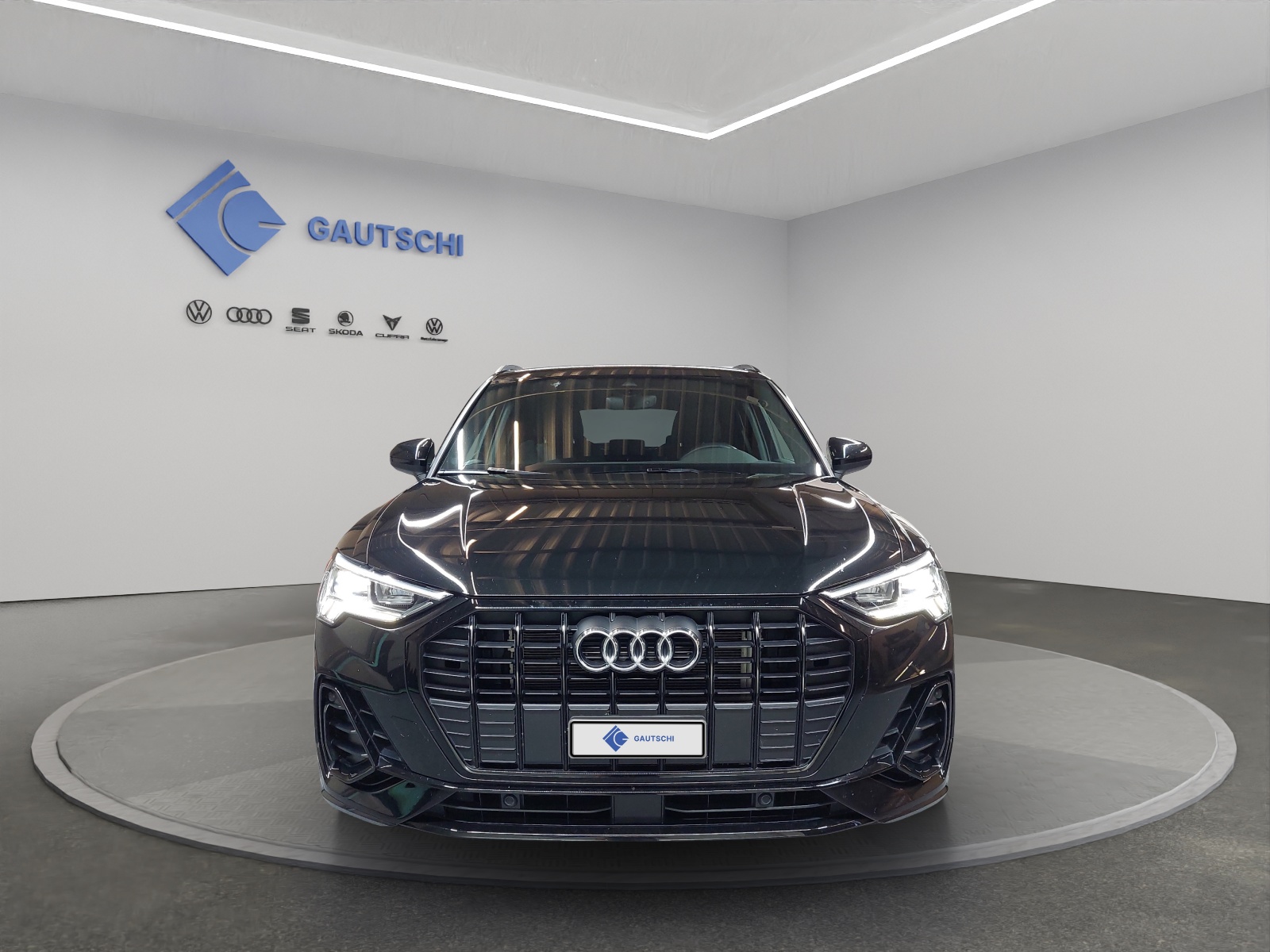 AUDI Q3 45 TFSI e S line S-tronic-image-4