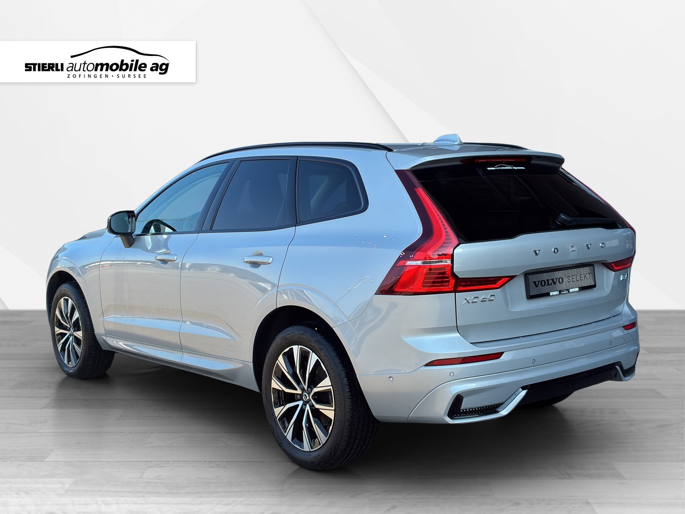 VOLVO XC60 2.0 B4 MH Plus Dark AWD-image-6