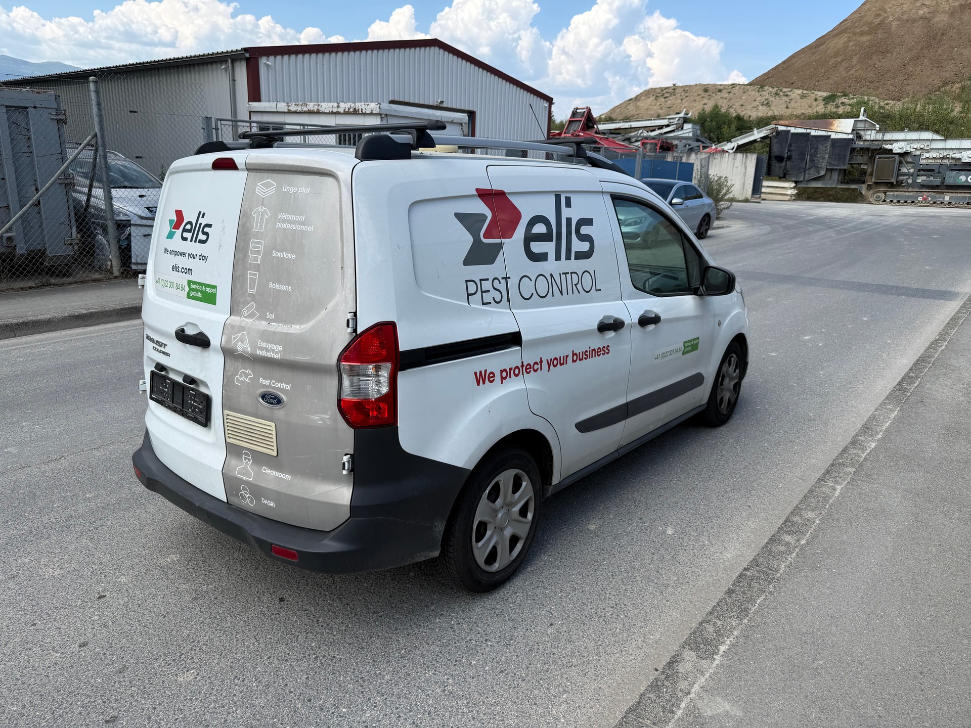 FORD Transit Courier Van 1.0 EcoBoost Ambiente-image-4