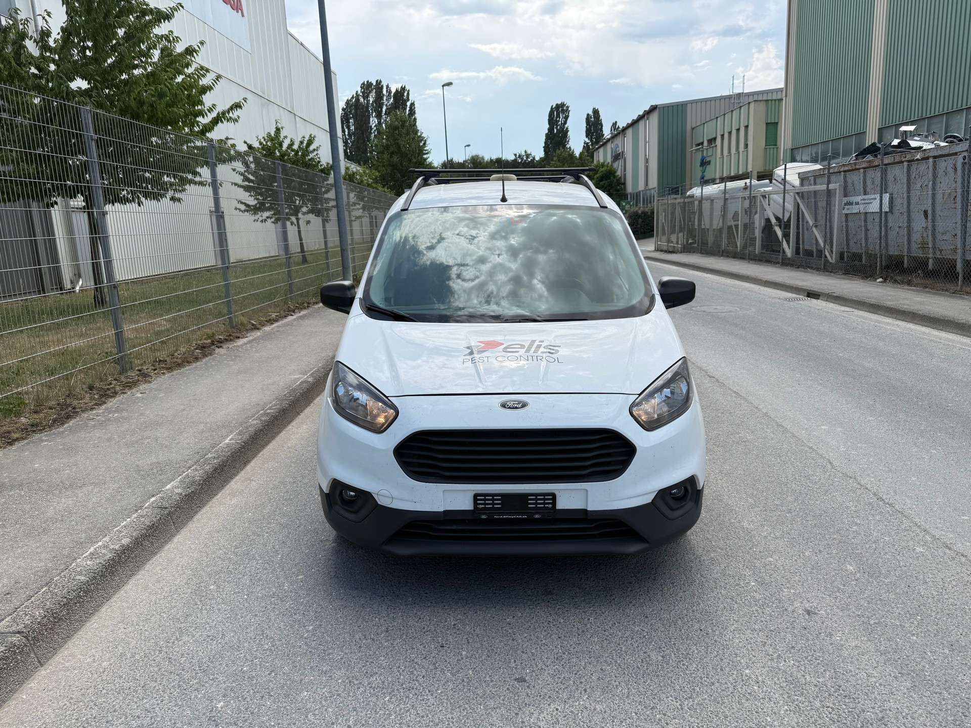 FORD Transit Courier Van 1.0 EcoBoost Ambiente-image-0