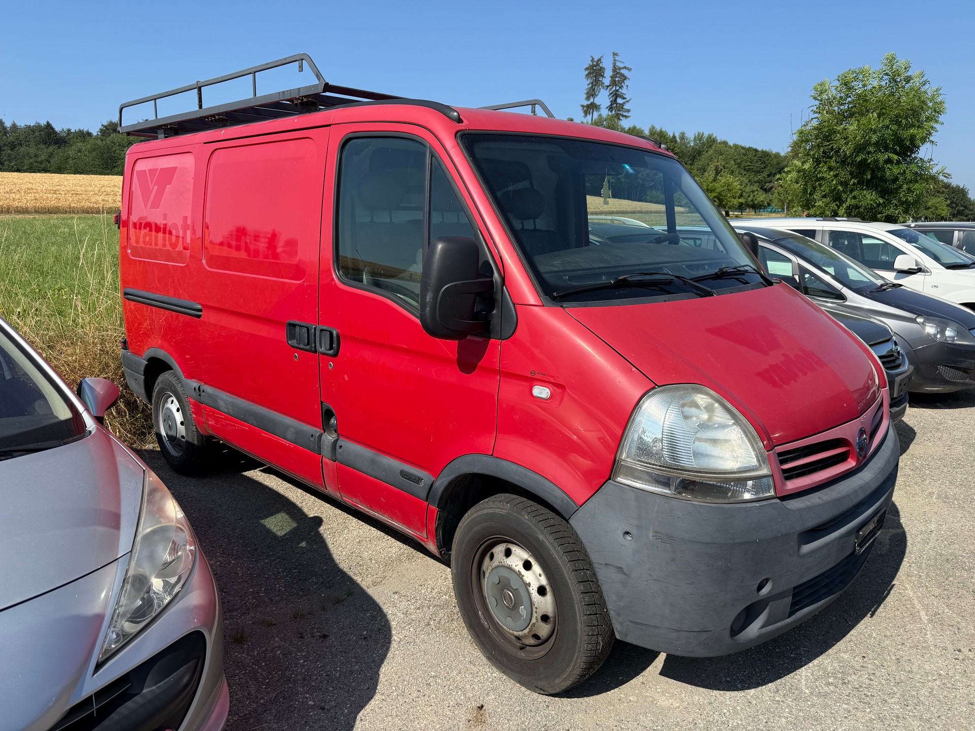 NISSAN Interstar 33 2.5dCi 120 Comfort-image-1
