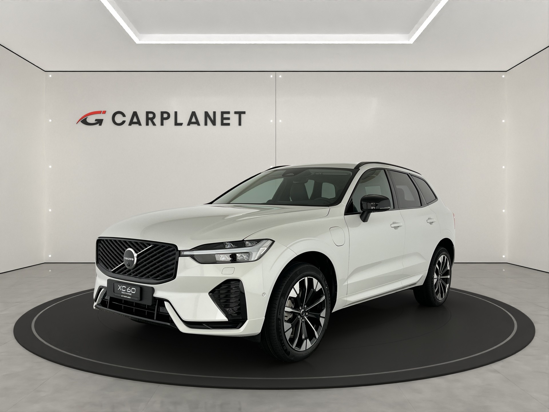 VOLVO XC60 2.0 T8 TE Ultra Dark eAWD-image-0