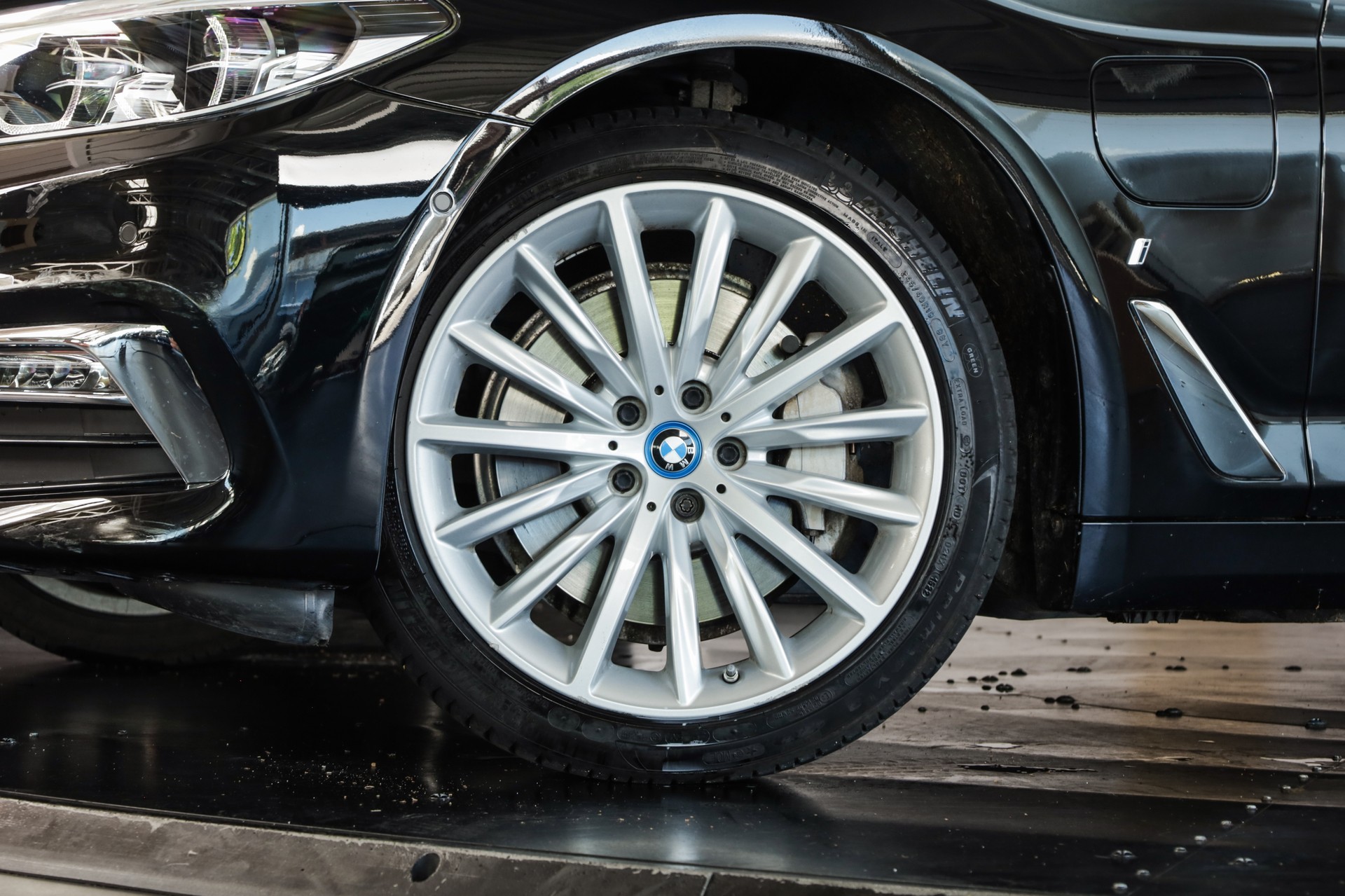 BMW 530e iPerformance Steptronic-image-7
