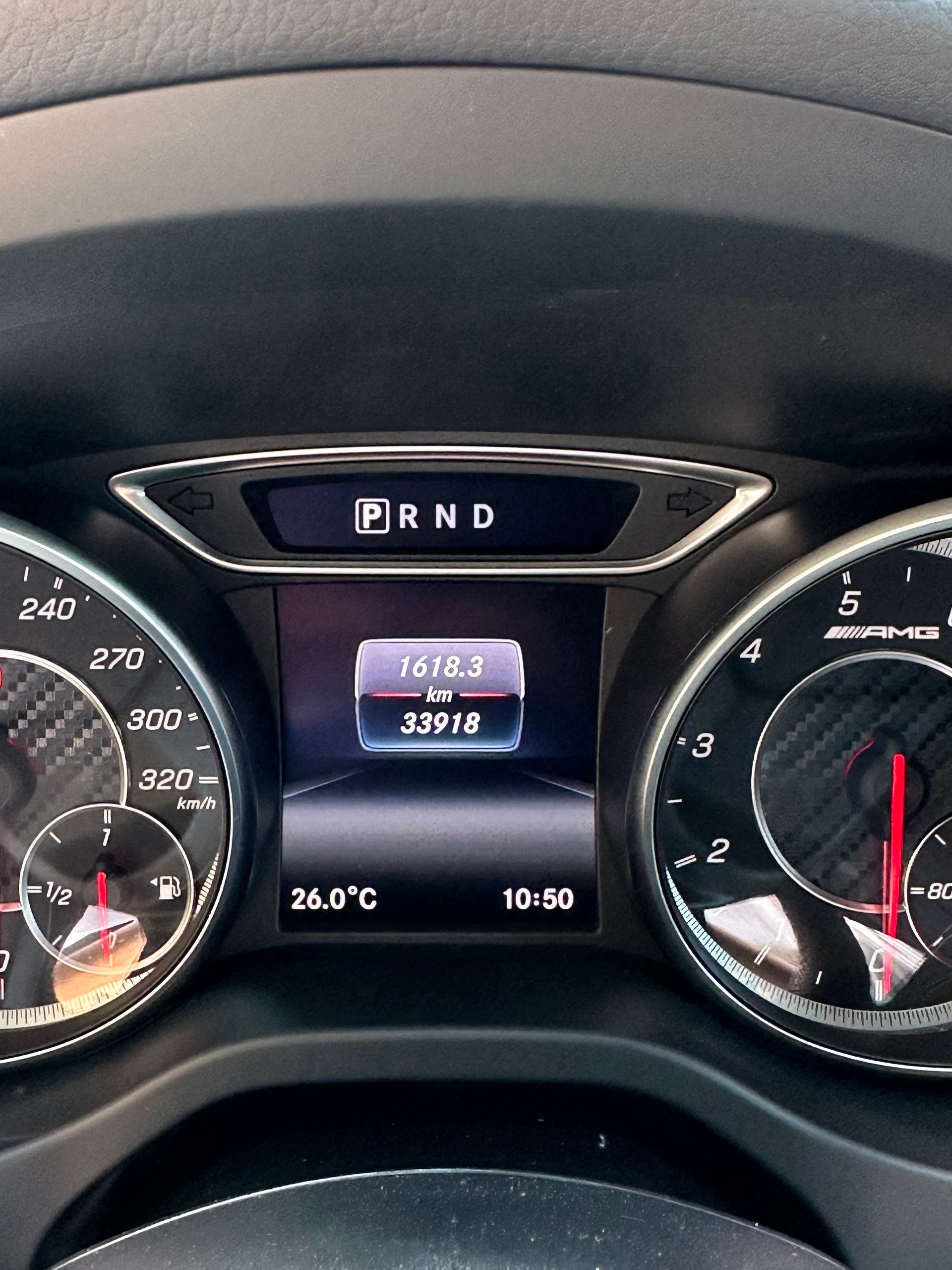 MERCEDES-BENZ CLA 45 AMG 4matic+-image-16