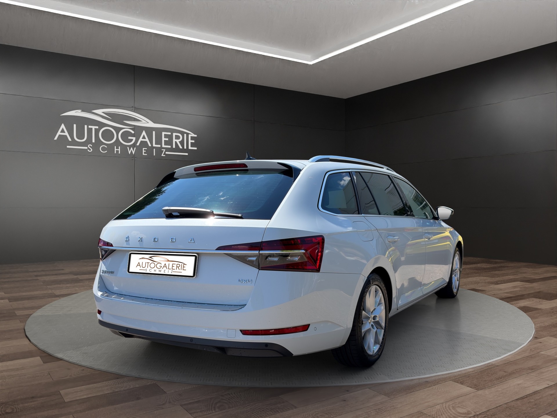 SKODA Superb Combi 2.0 TDi Style 4x4 DSG | CH Fahrzeug | mySkoda Pack | Kessy | Belüftete Sitz | DAB+ | Navi Columbus 9.2" |-image-4
