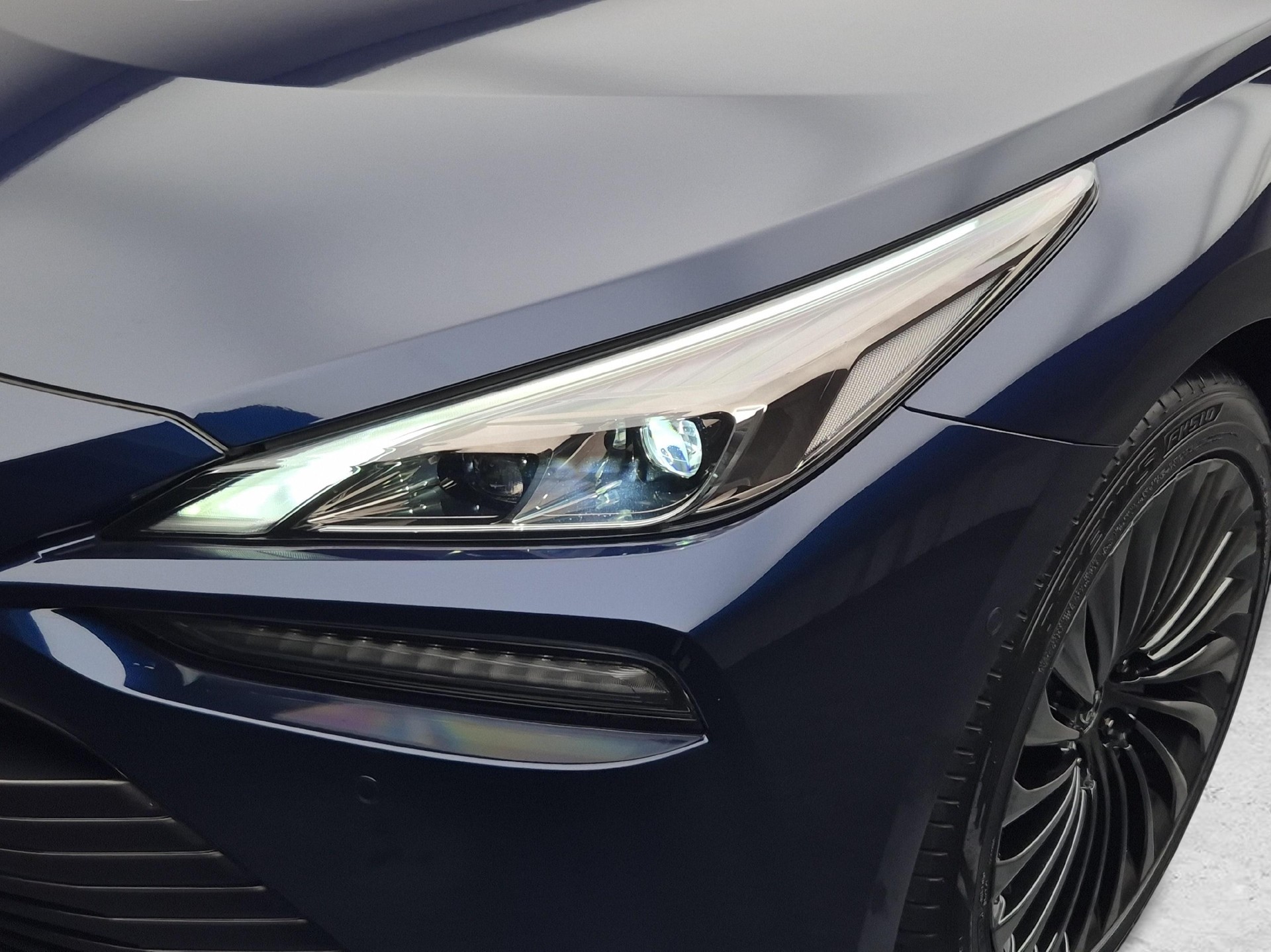 TOYOTA Mirai Fuel Cell Platinum-image-19