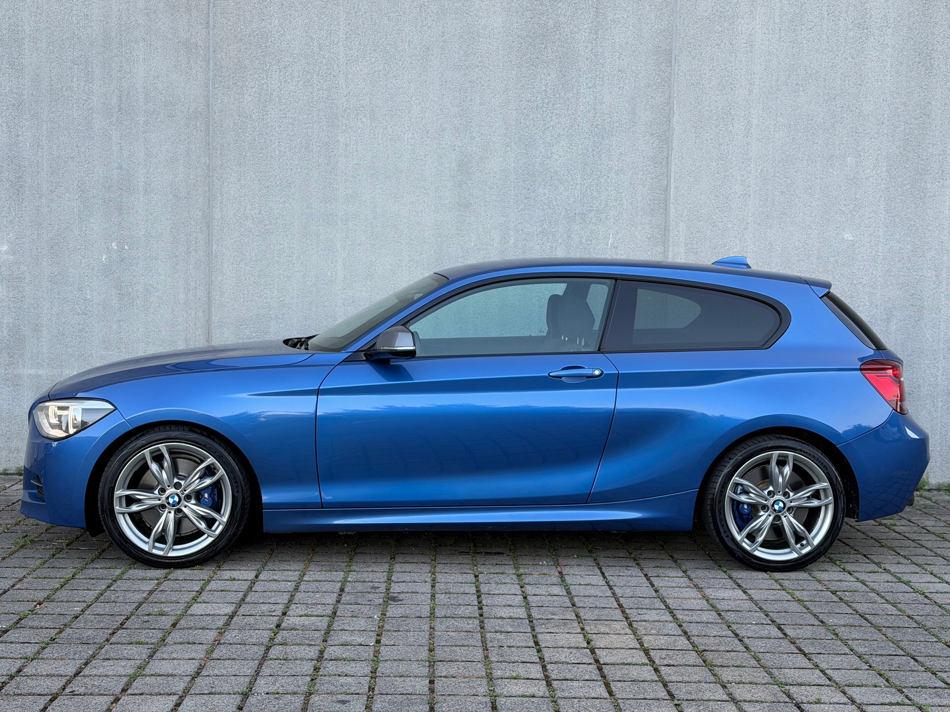 BMW M135i Steptronic-image-2