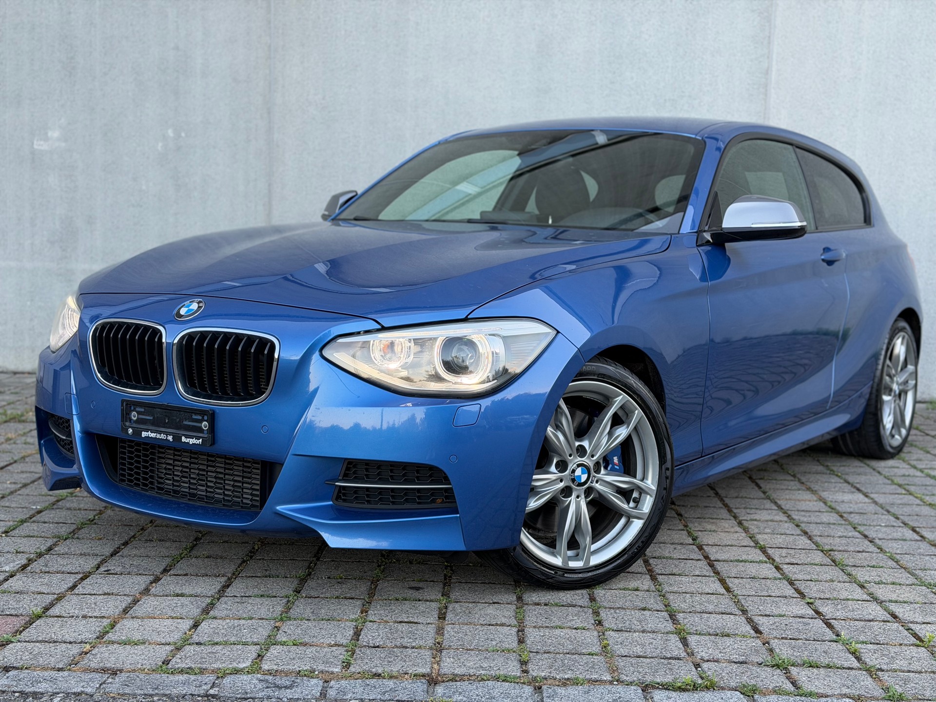 BMW M135i Steptronic-image-1