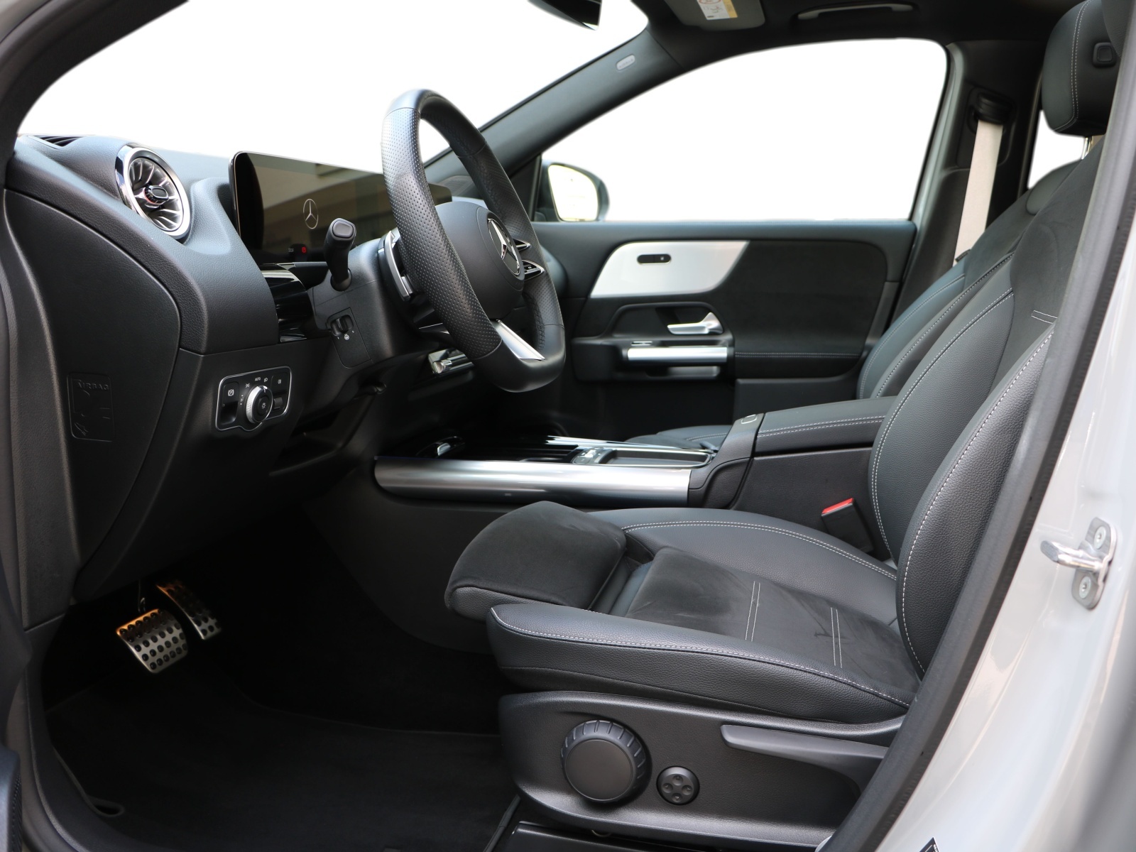 MERCEDES-BENZ GLA 250 4Matic 8G-DCT AMG-Line Edition Pack-image-8