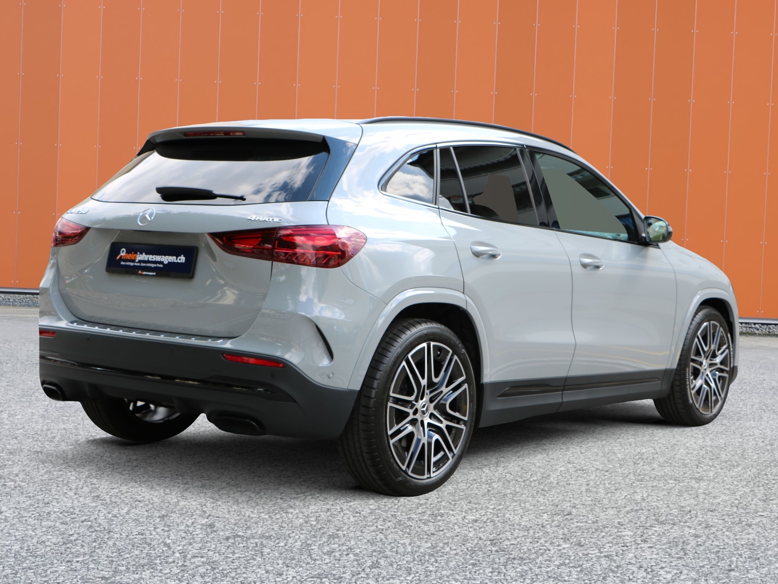 MERCEDES-BENZ GLA 250 4Matic 8G-DCT AMG-Line Edition Pack-image-1