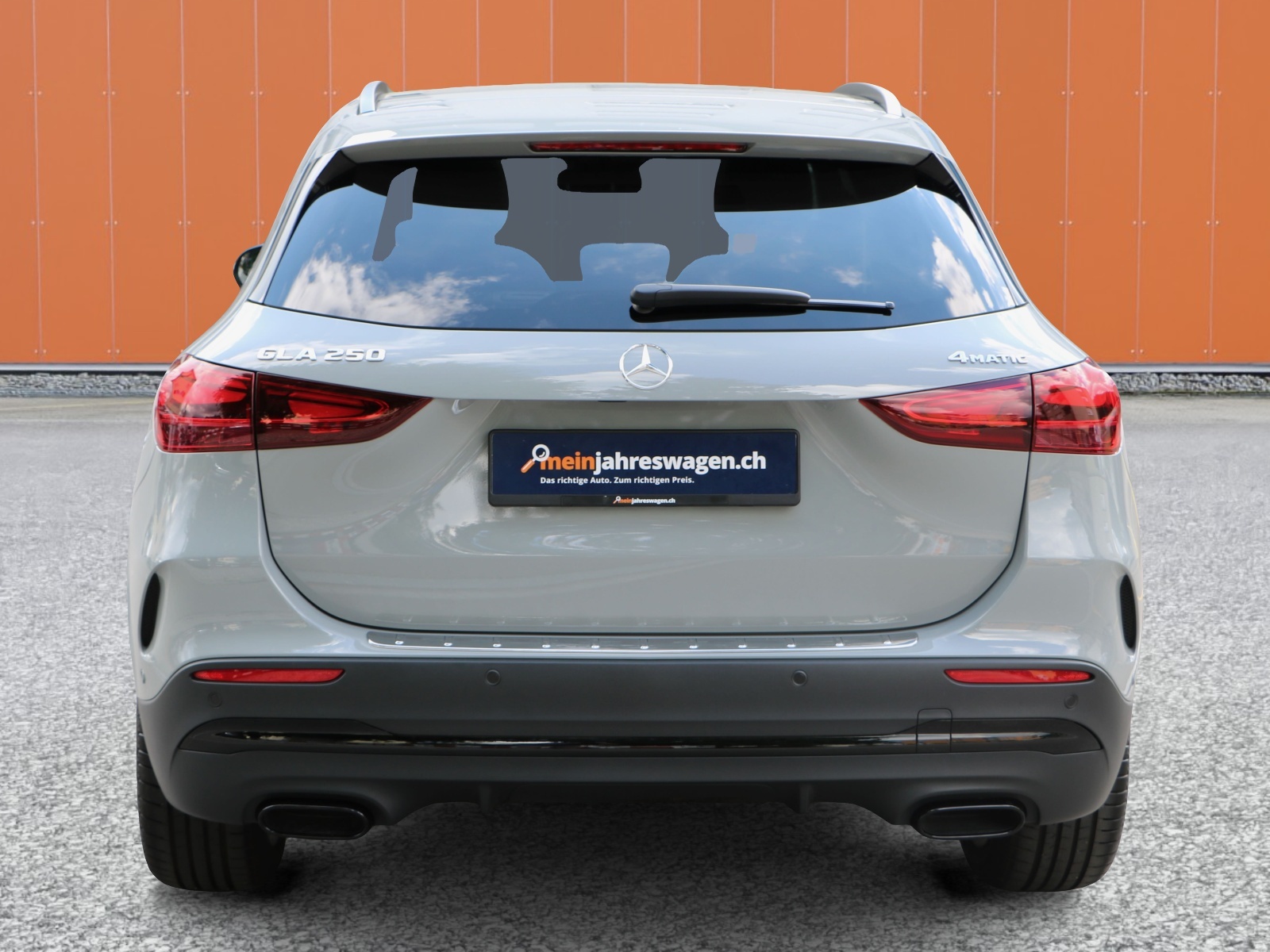 MERCEDES-BENZ GLA 250 4Matic 8G-DCT AMG-Line Edition Pack-image-3