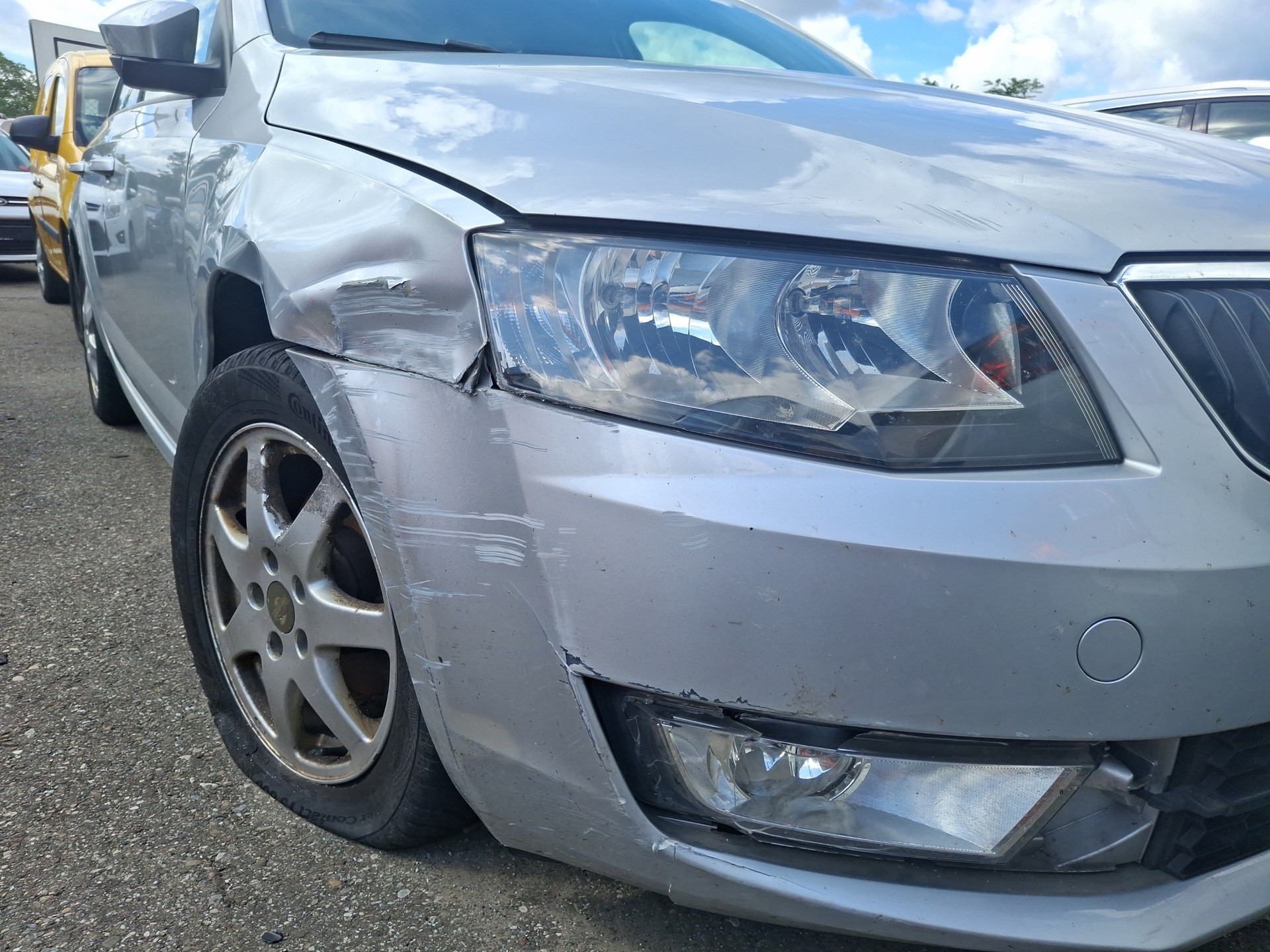 SKODA Octavia Combi 1.6 TDI Ambition DSG-image-8