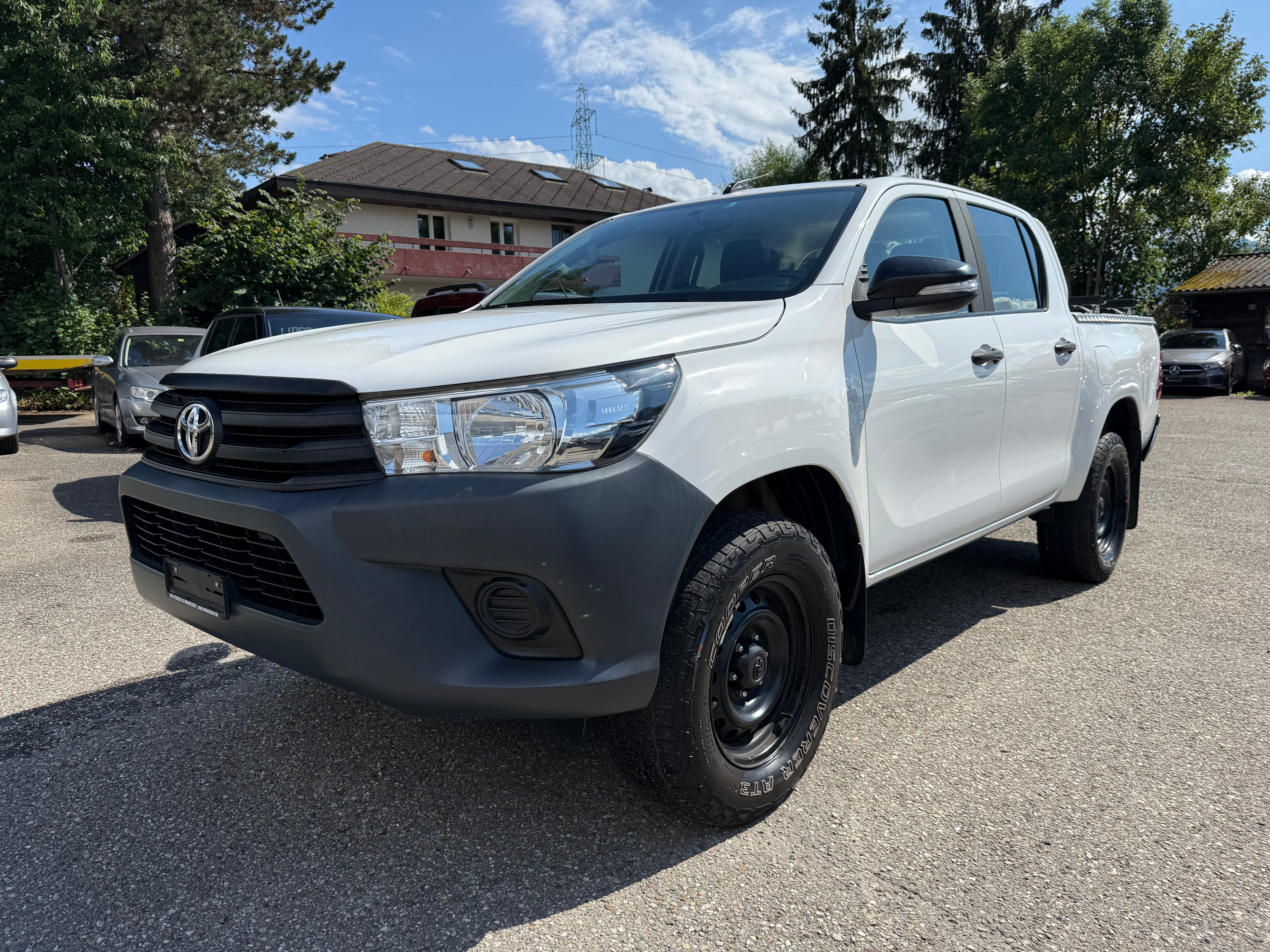 TOYOTA Hilux 2.4D-4D Luna (Pick-up) Toyota TOYOTA Hilux 2.4D-4D Luna (Pick-up)