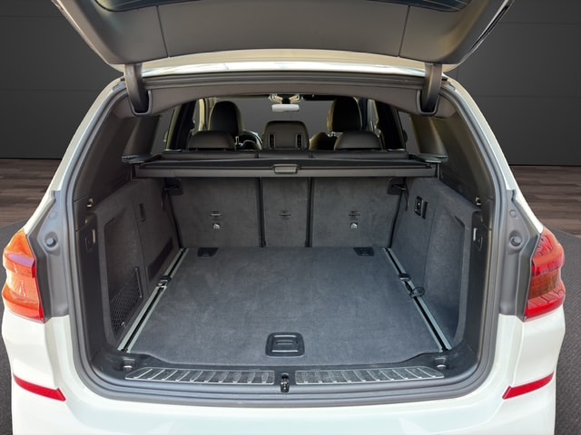 BMW X3 xDrive 48V 20d Individual M Sport Steptronic-image-13