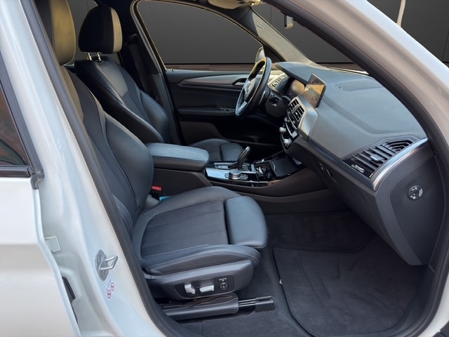 BMW X3 xDrive 48V 20d Individual M Sport Steptronic-image-11