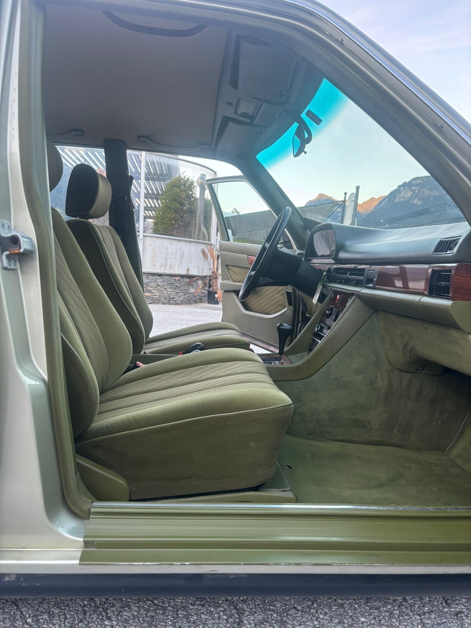 MERCEDES-BENZ 500 SE-image-8
