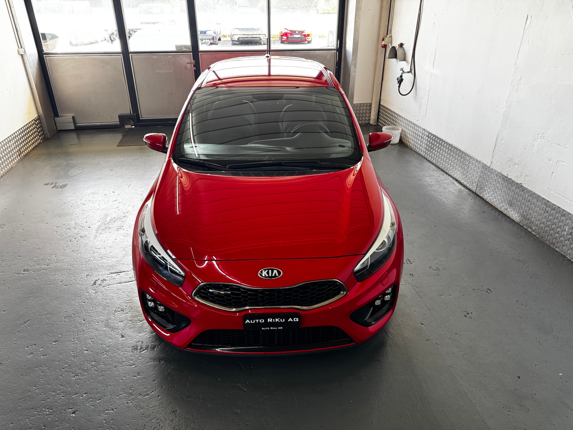 KIA Pro_Cee'd 1.6 GDi Turbo GT-image-2