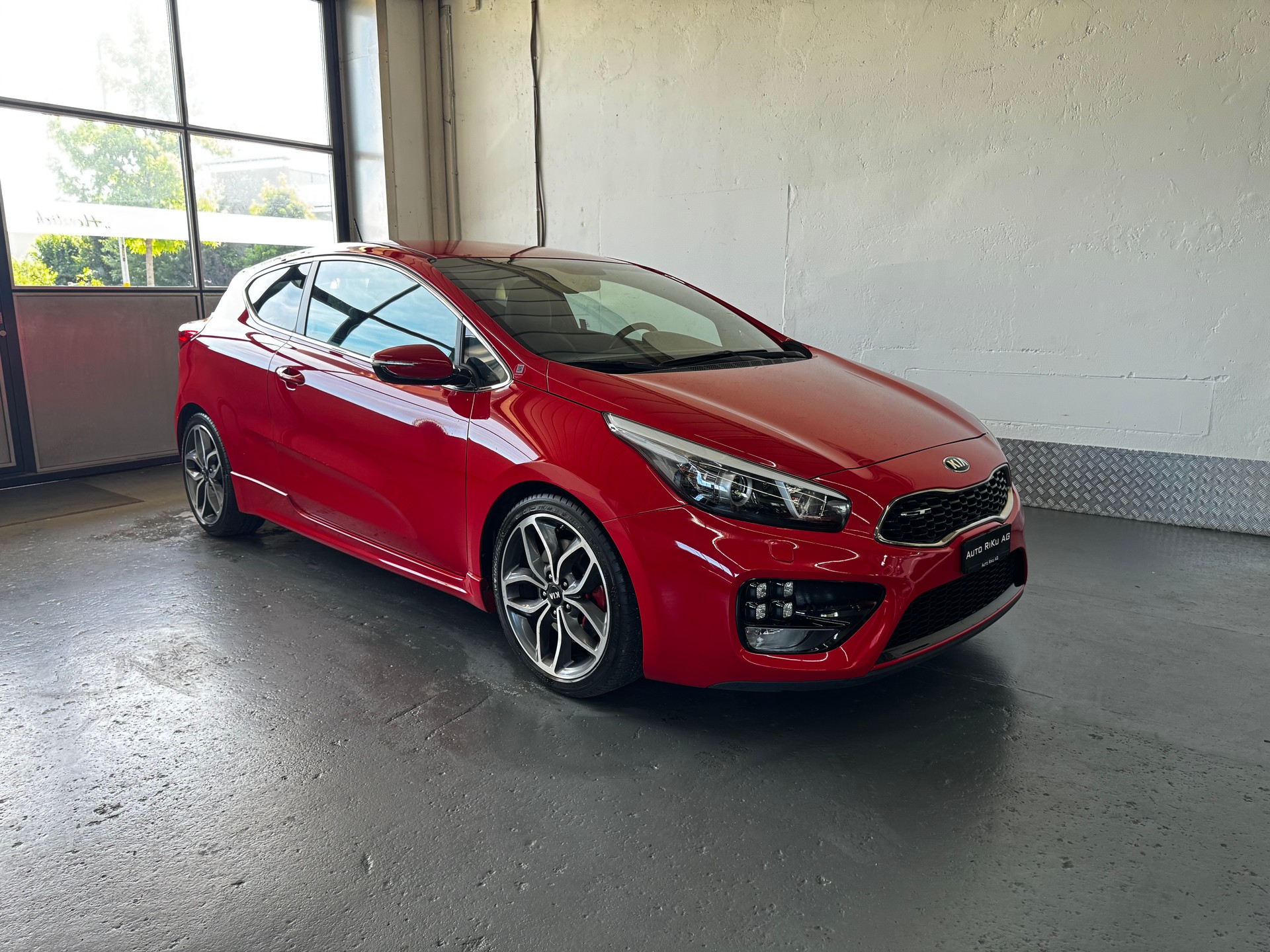 KIA Pro_Cee'd 1.6 GDi Turbo GT-image-1