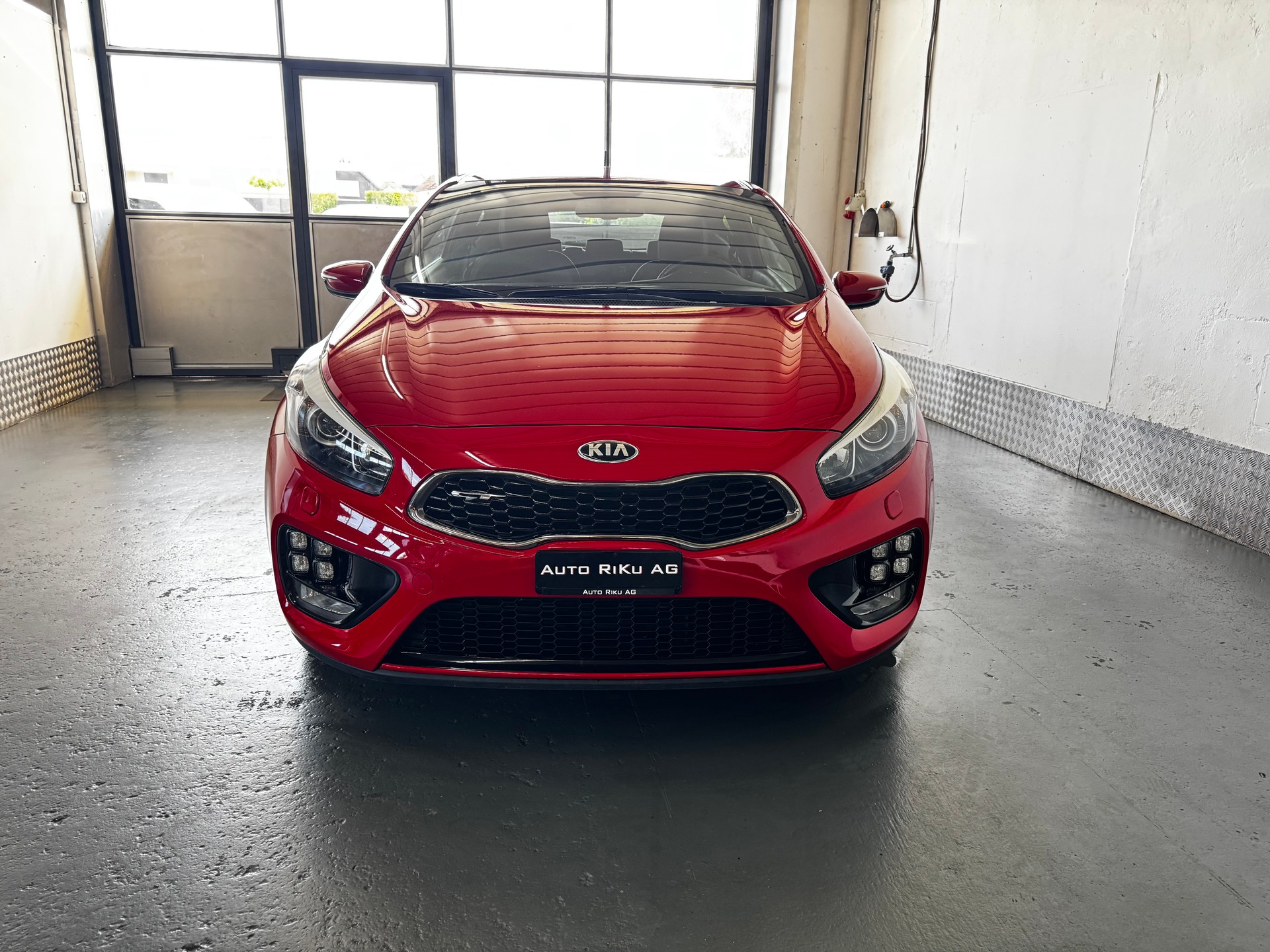 KIA Pro_Cee'd 1.6 GDi Turbo GT-image-3