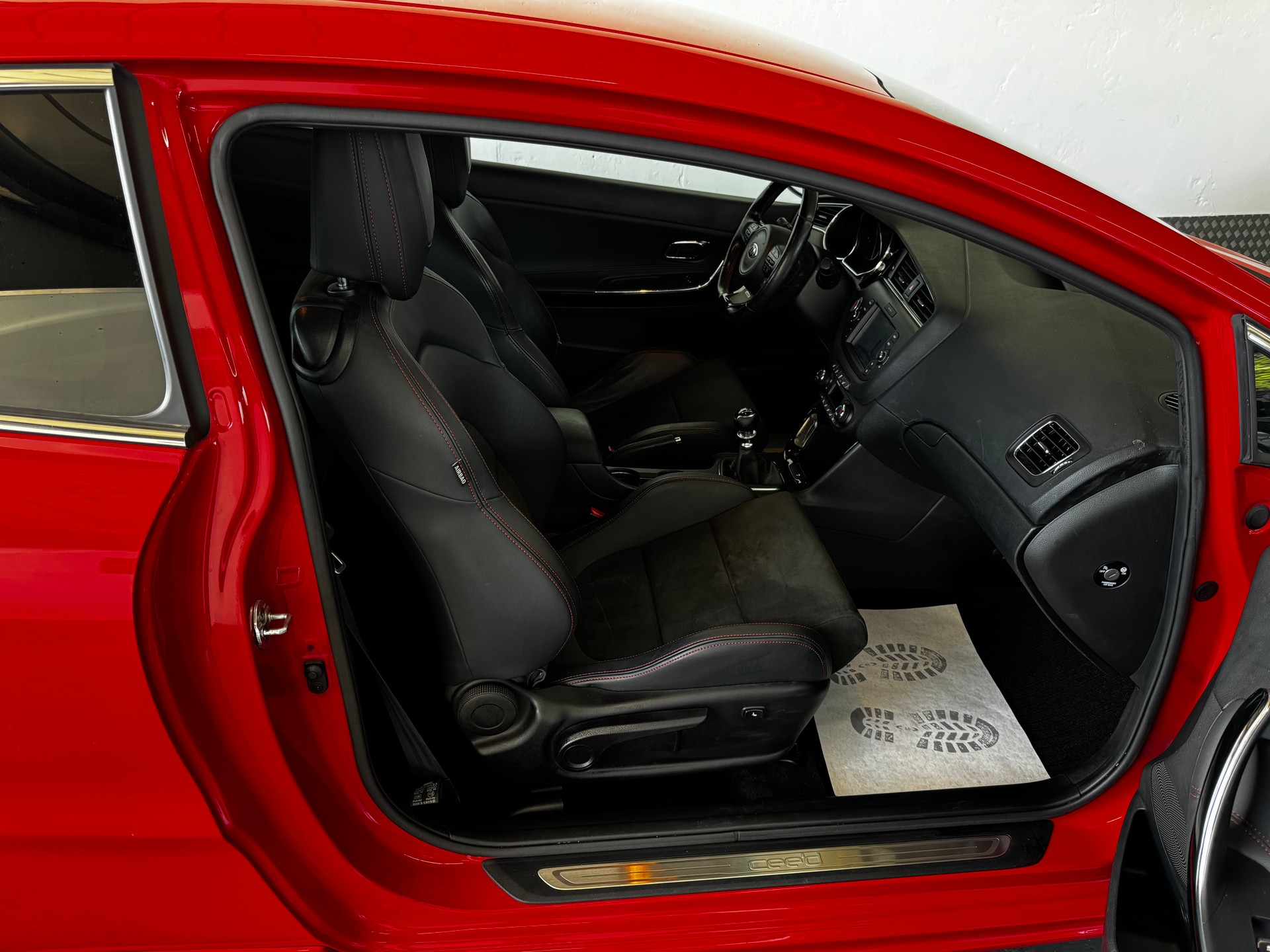 KIA Pro_Cee'd 1.6 GDi Turbo GT-image-18