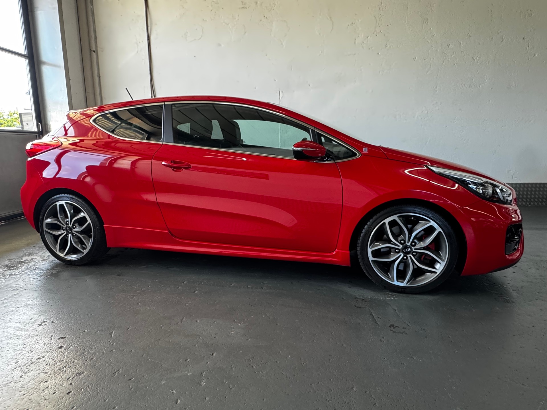 KIA Pro_Cee'd 1.6 GDi Turbo GT-image-6
