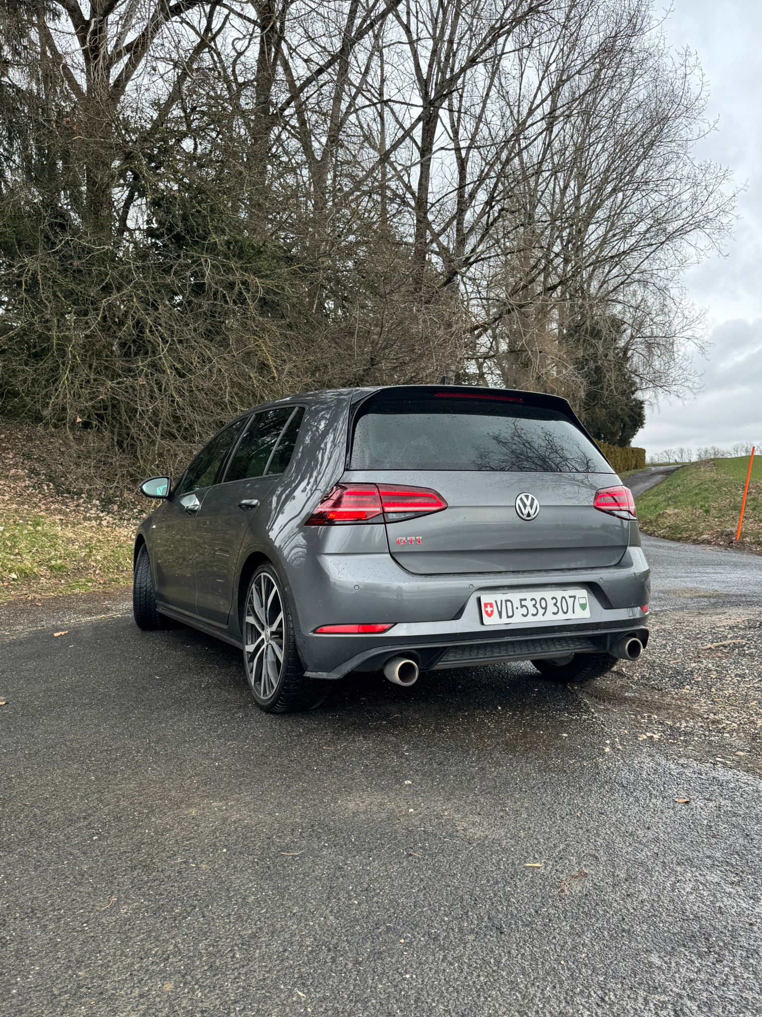 VW 2.0 TSI GTI Performance DSG-image-1