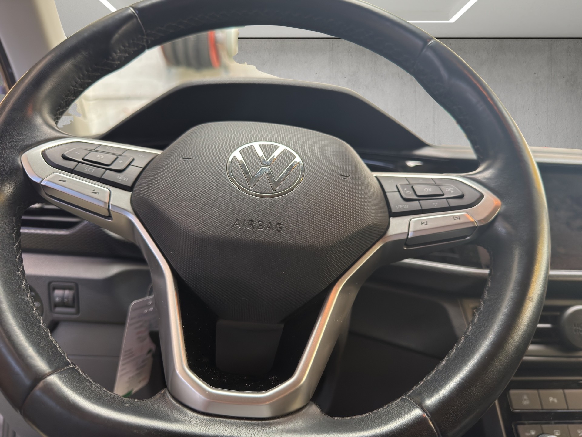 VW T-Cross 1.0 TSI Life DSG-image-9