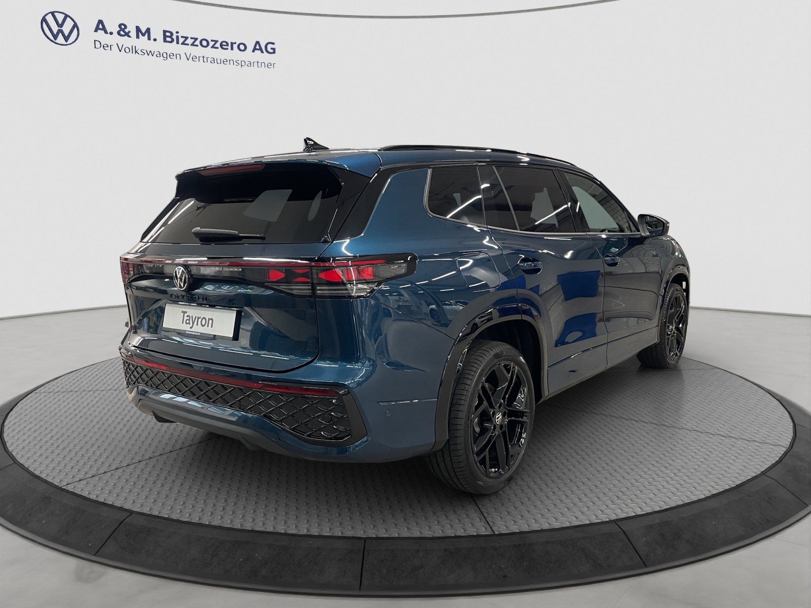 VW Tayron 2.0 TSI R-Line United DSG 4Motion-image-4