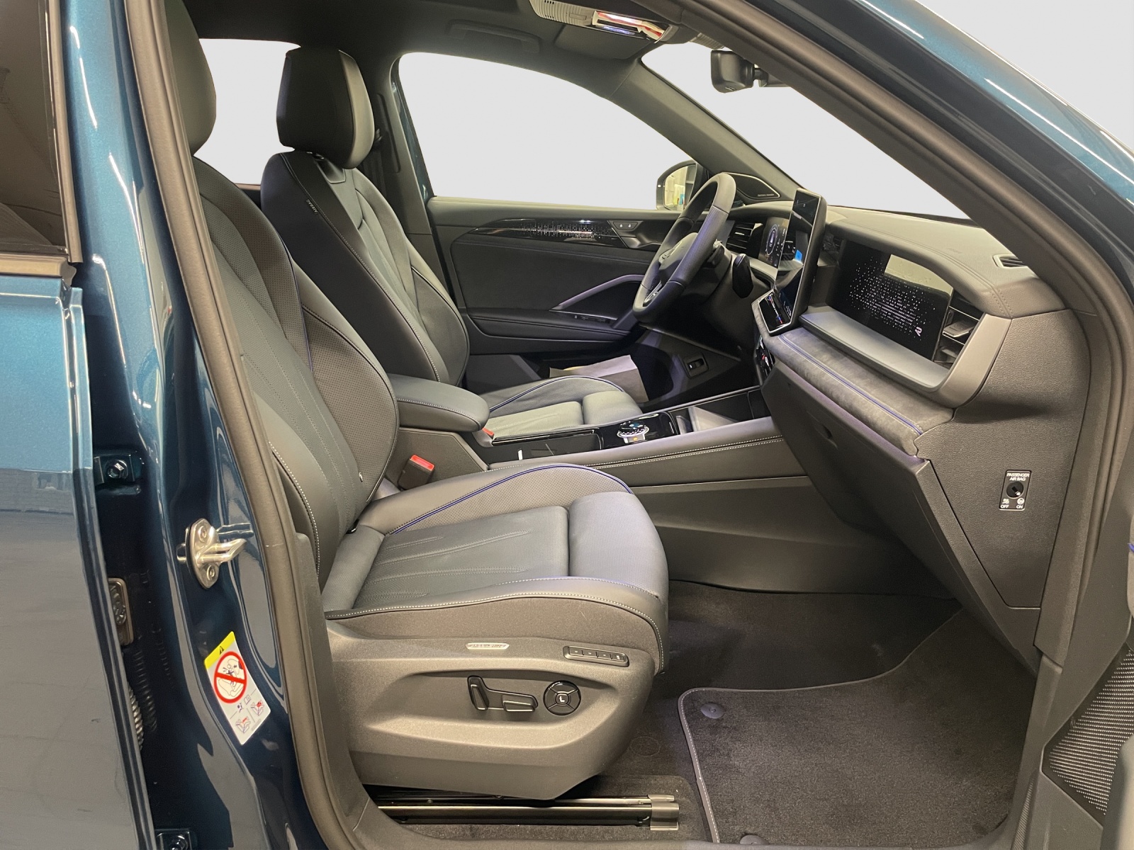 VW Tayron 2.0 TSI R-Line United DSG 4Motion-image-13