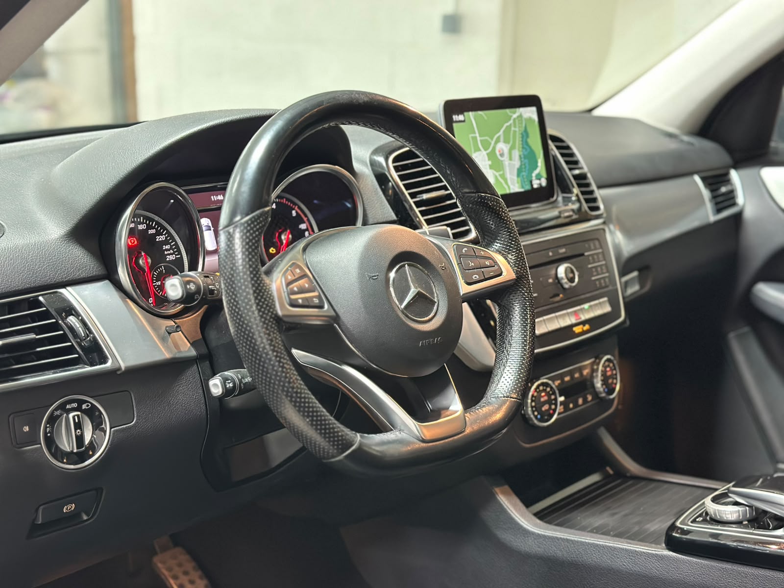 MERCEDES-BENZ GLE 250 d 4Matic 9G-Tronic-image-9