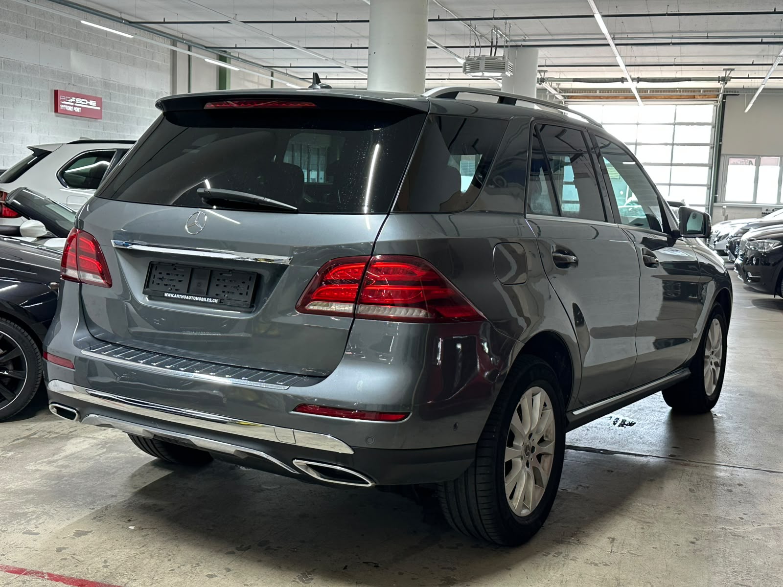 MERCEDES-BENZ GLE 250 d 4Matic 9G-Tronic-image-5