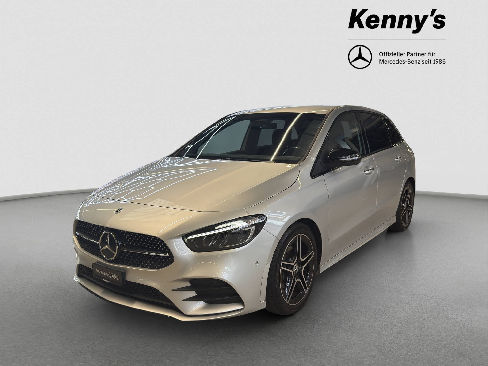 MERCEDES-BENZ B 200 AMG Line
