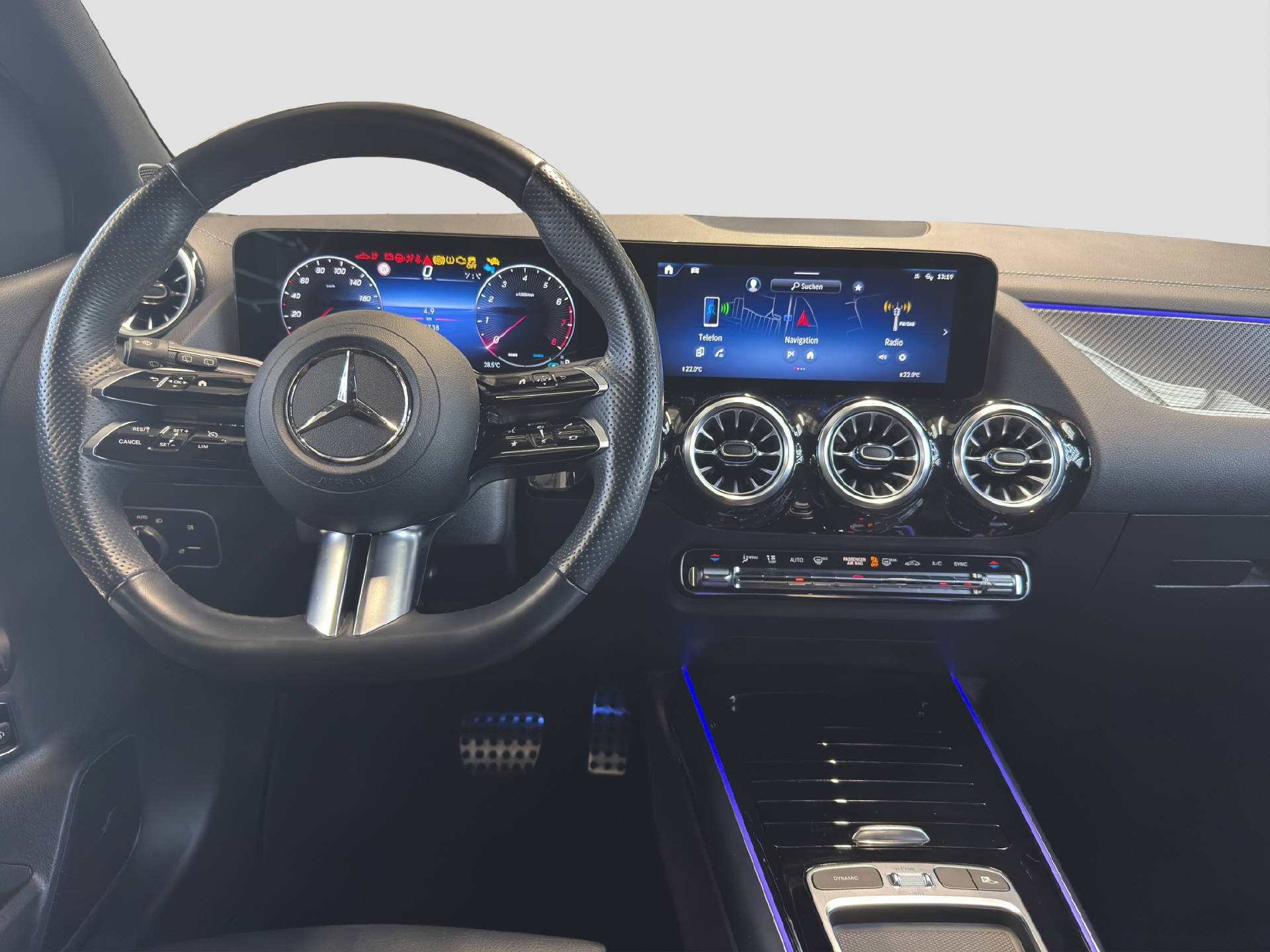 MERCEDES-BENZ B 200 AMG Line-image-7