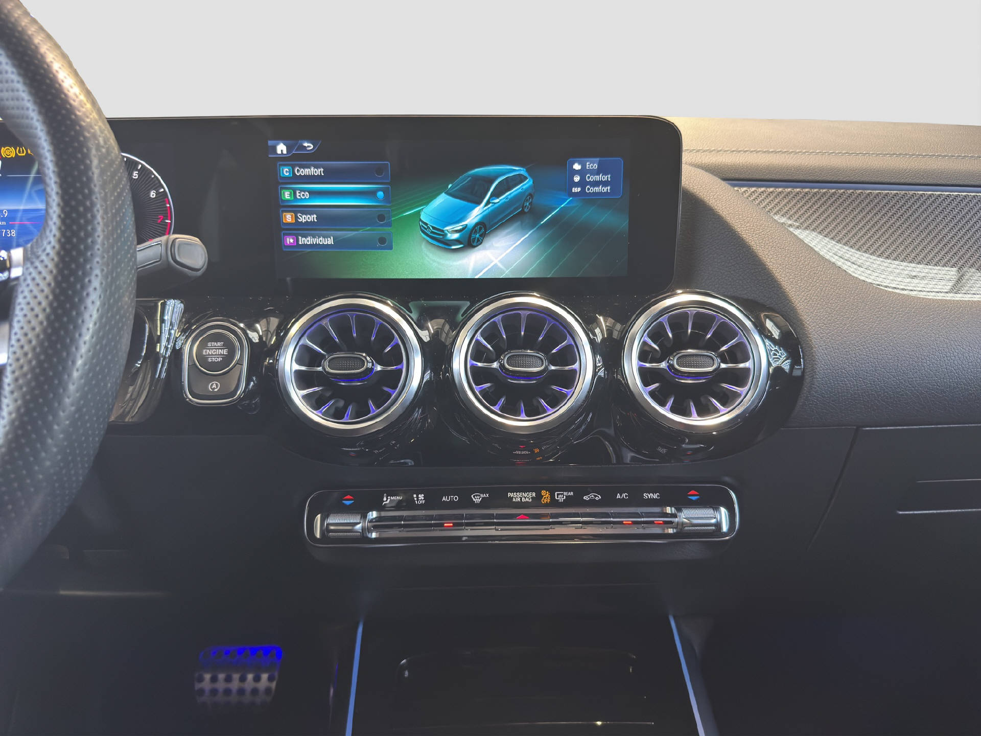 MERCEDES-BENZ B 200 AMG Line-image-9