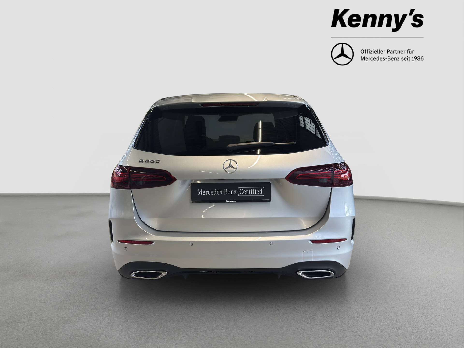 MERCEDES-BENZ B 200 AMG Line-image-4