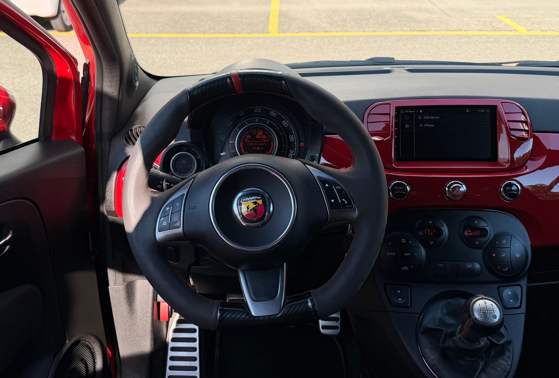 FIAT 500 1.4 16V Turbo Abarth-image-12