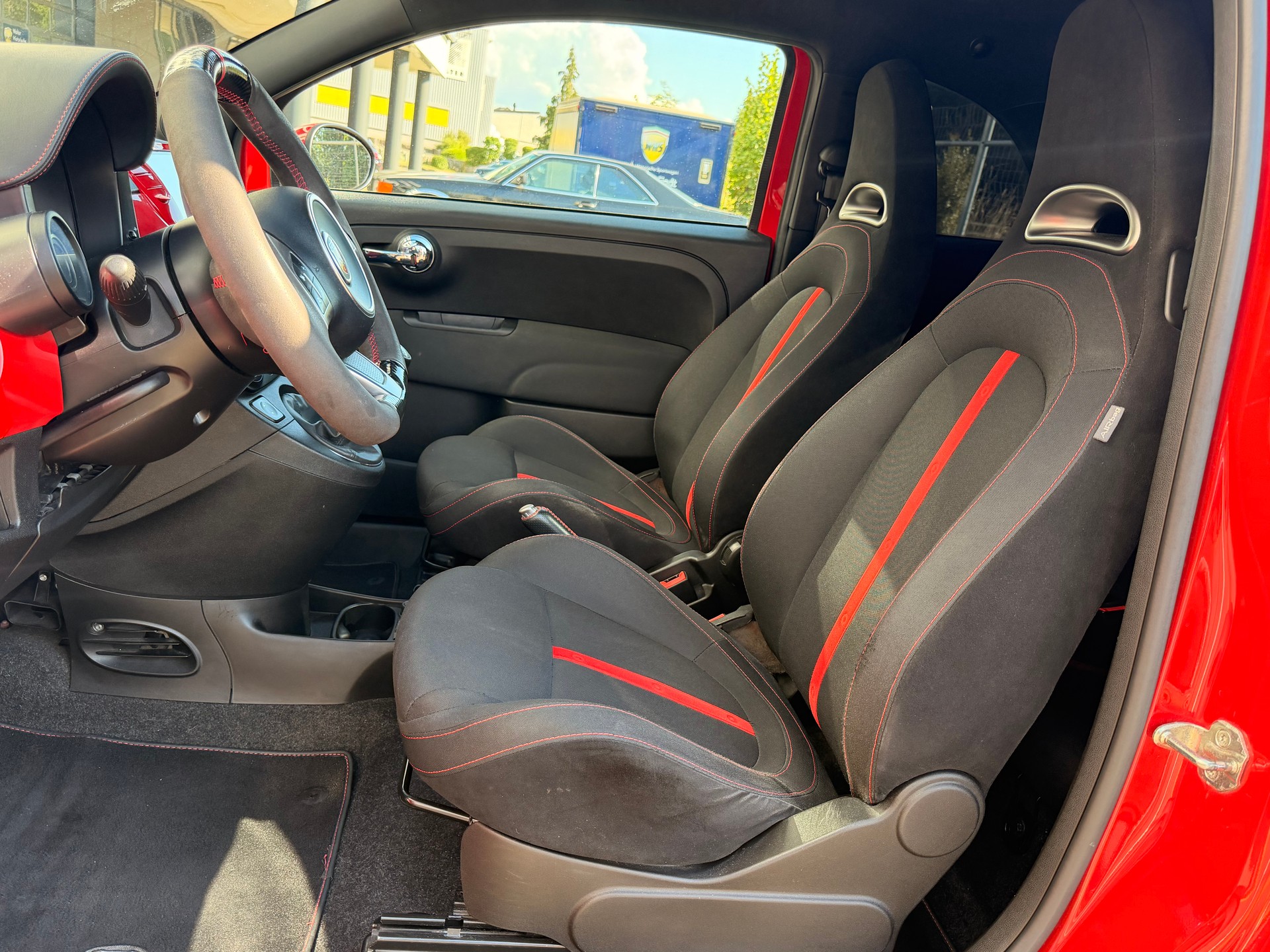 FIAT 500 1.4 16V Turbo Abarth-image-5
