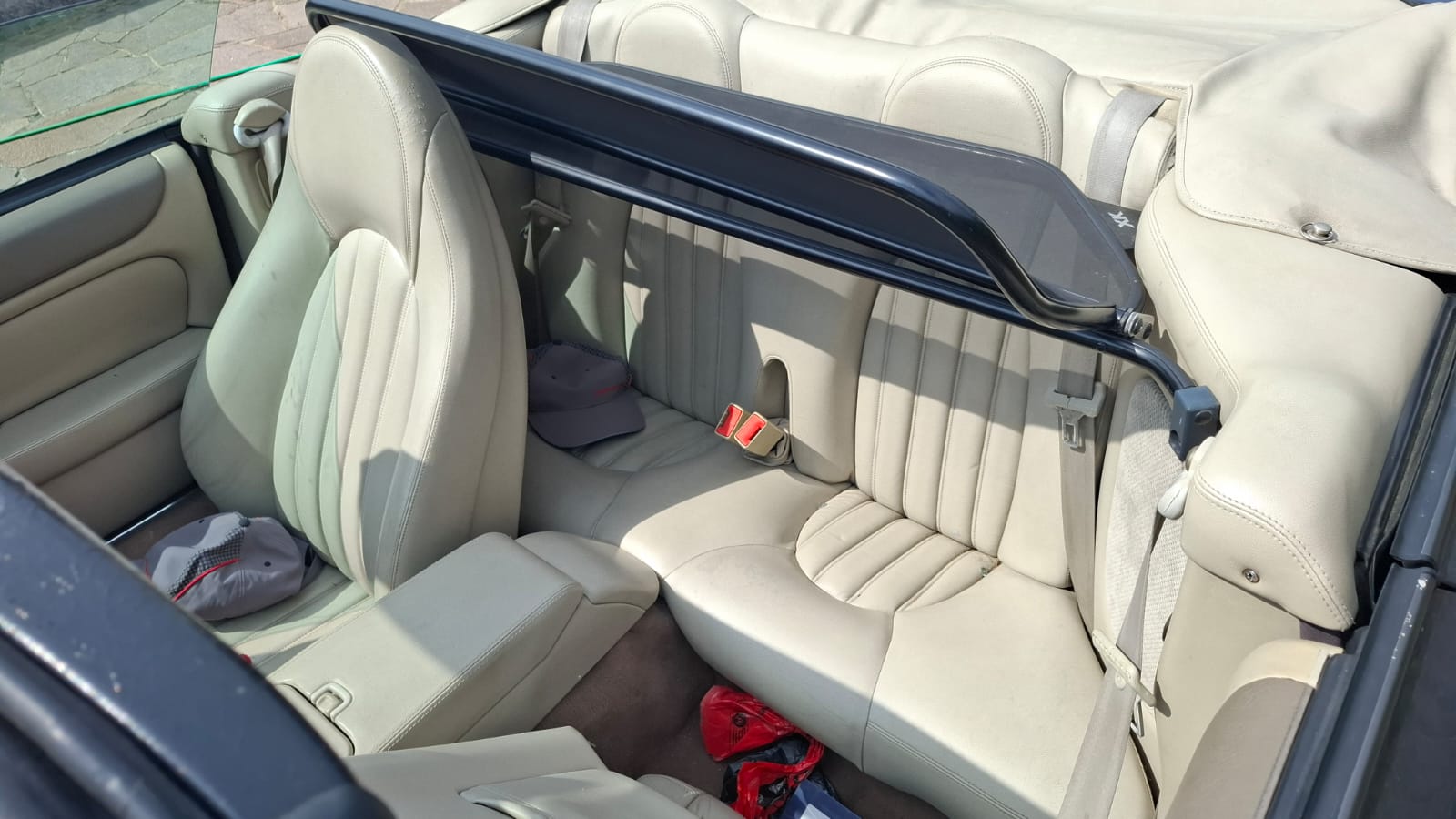 JAGUAR XK 8-image-2